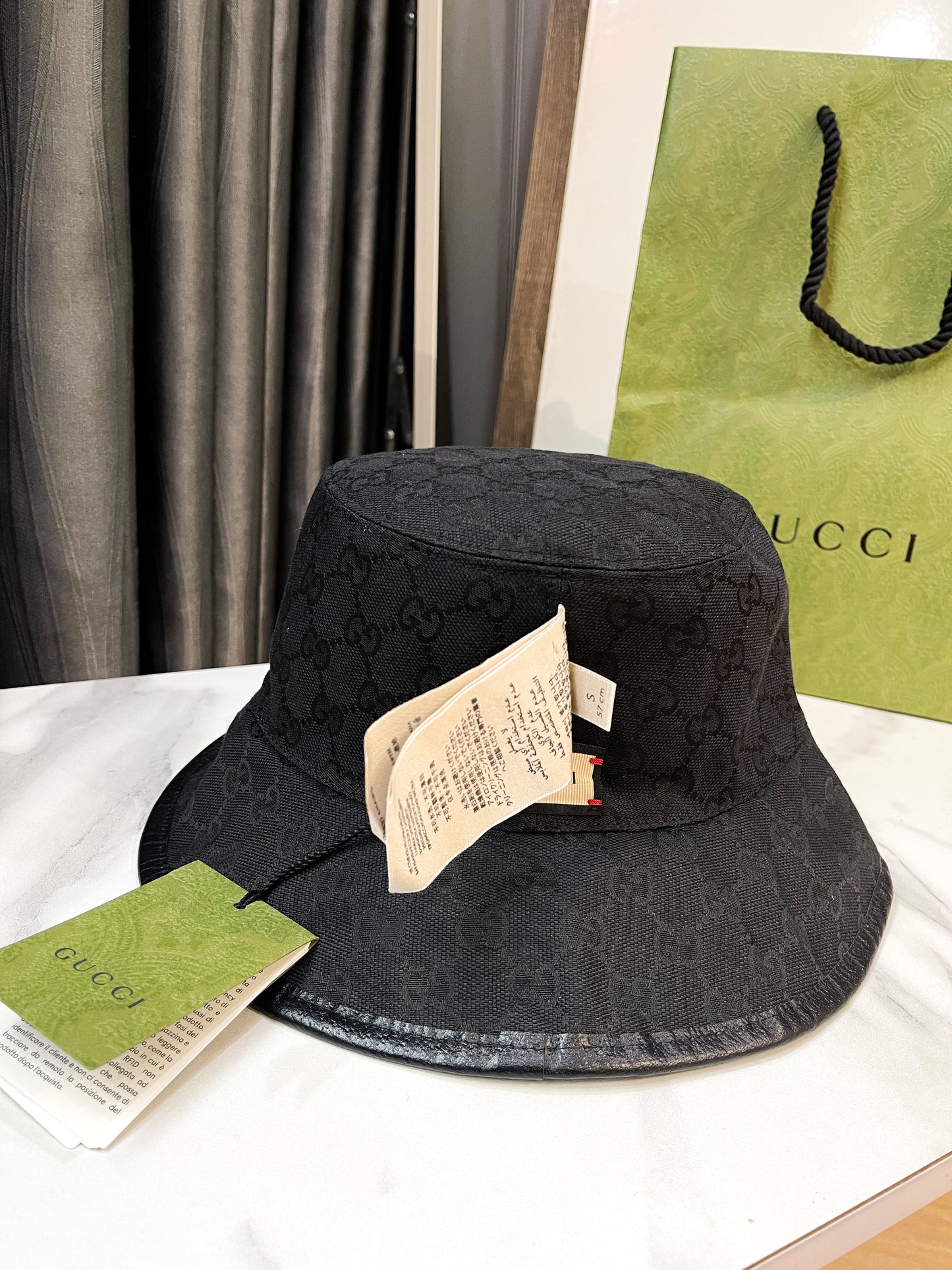 Mũ Gucci Dùng 2 Mặt New
