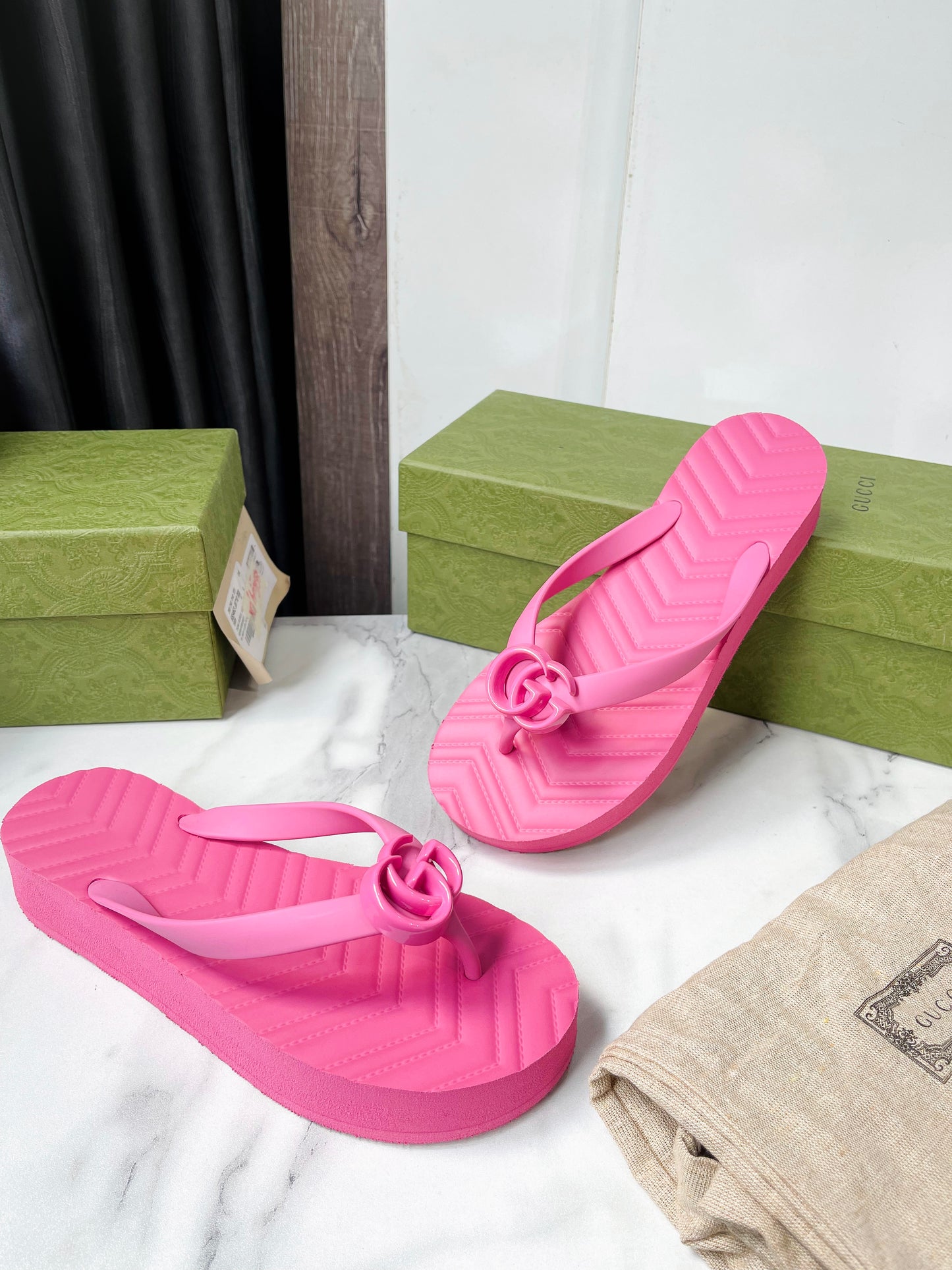 Xỏ Ngón Gucci Hồng New Size 36- 37