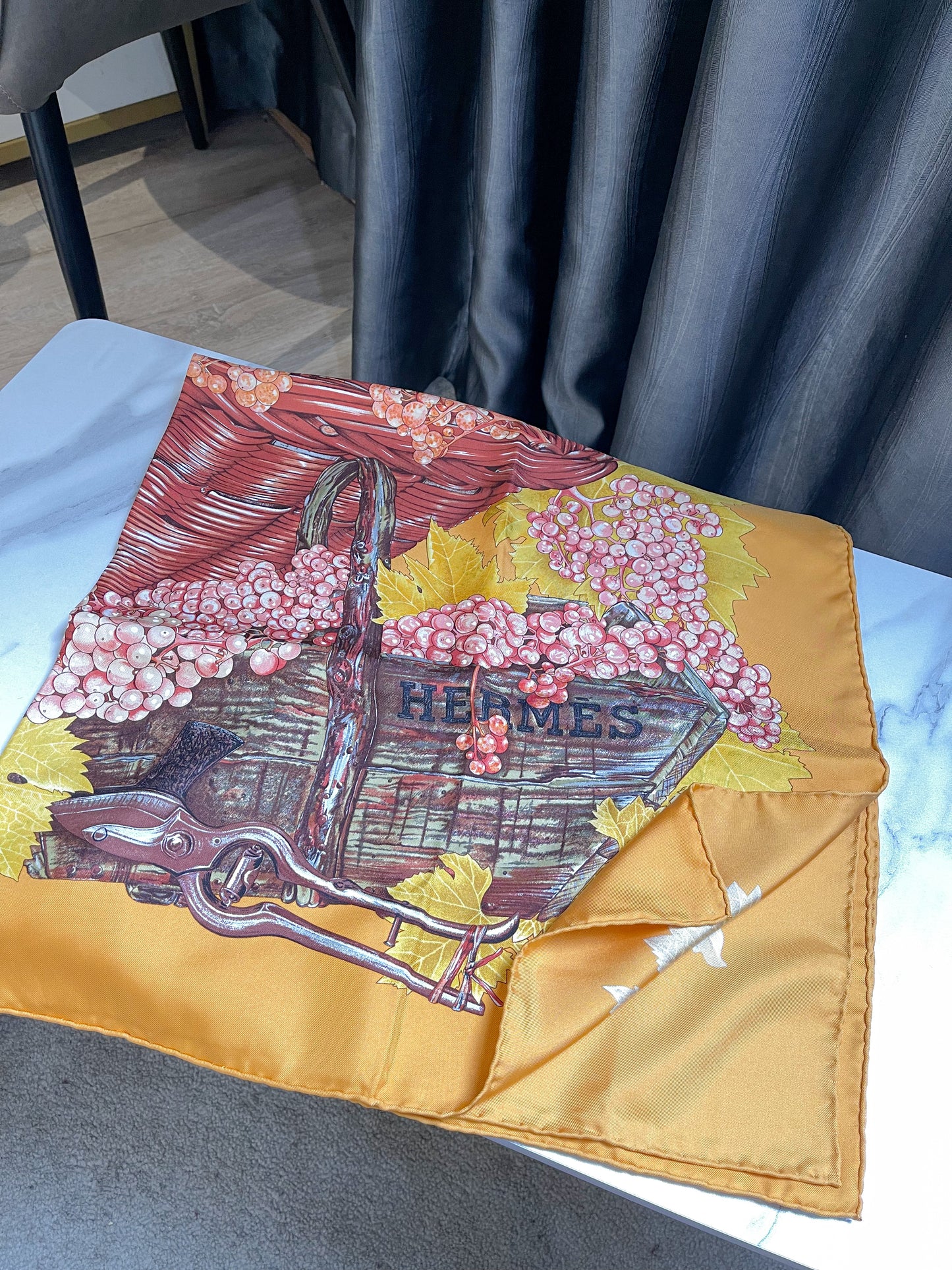 Khăn Lụa Hermes