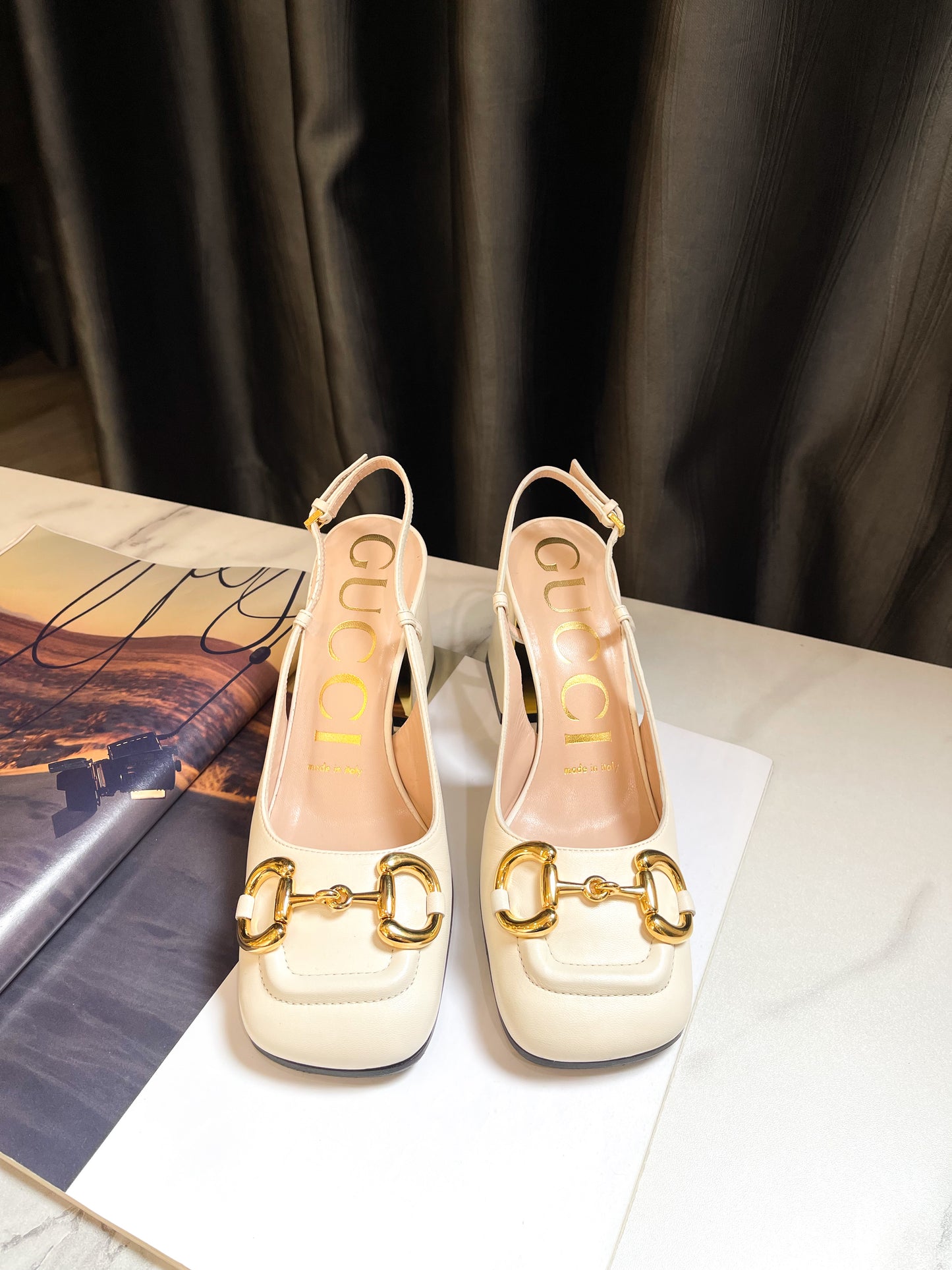 Giày Slingback Gucci Trắng