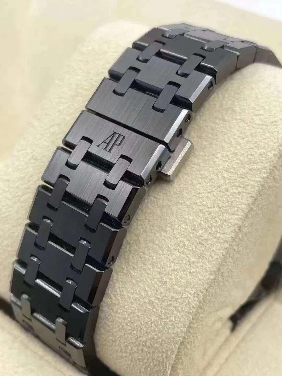 Đồng Hồ Audemars Piguet Royal Oak 41mm Black Ceramic 26240CE