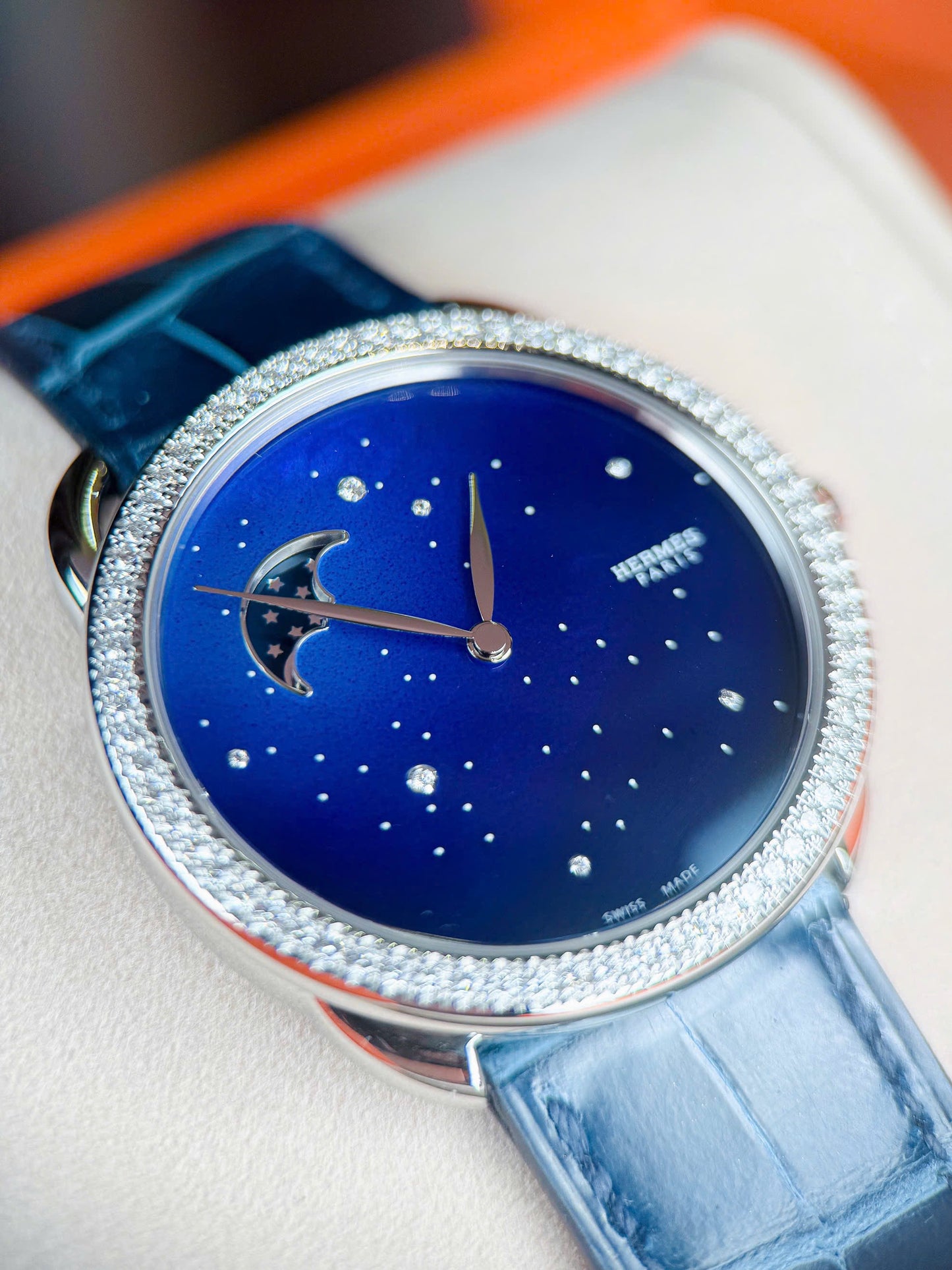 Đồng Hồ Hermes ARCEAU PETITE LUNE