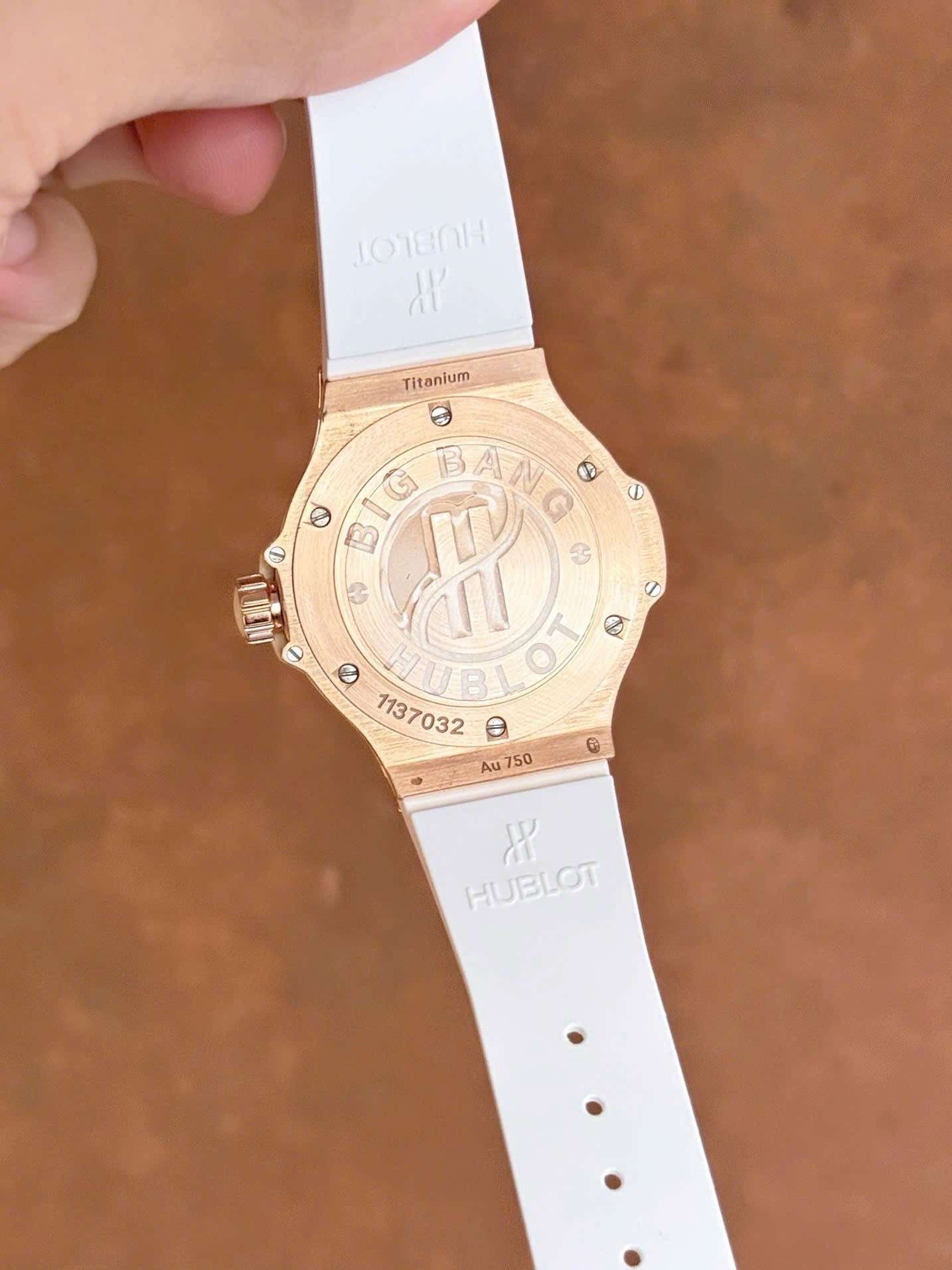 Đồng Hồ Hublot Bigbang 38mm King Gold Full Diamond Zin