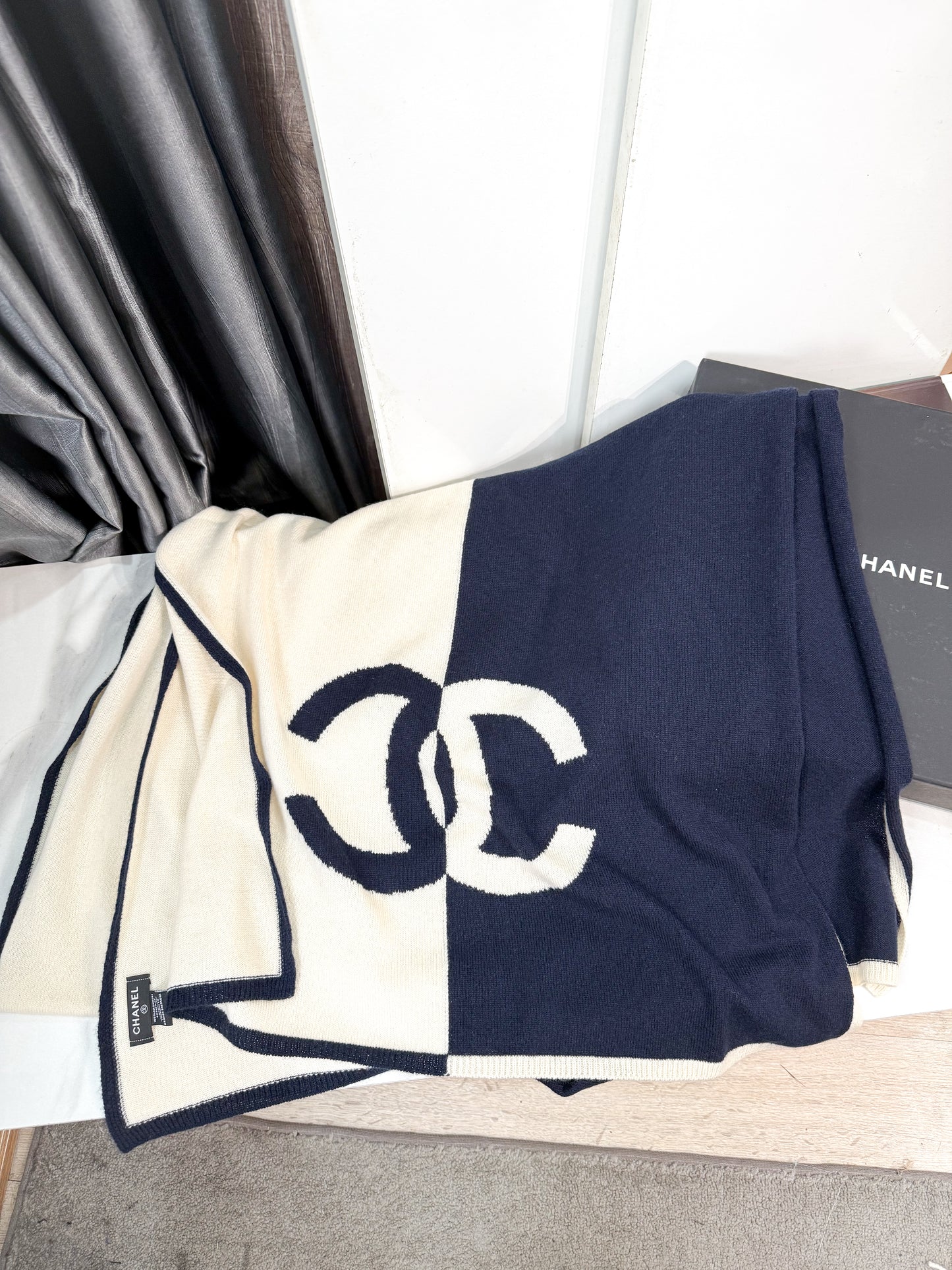 Khăn Chanel Phối Xanh