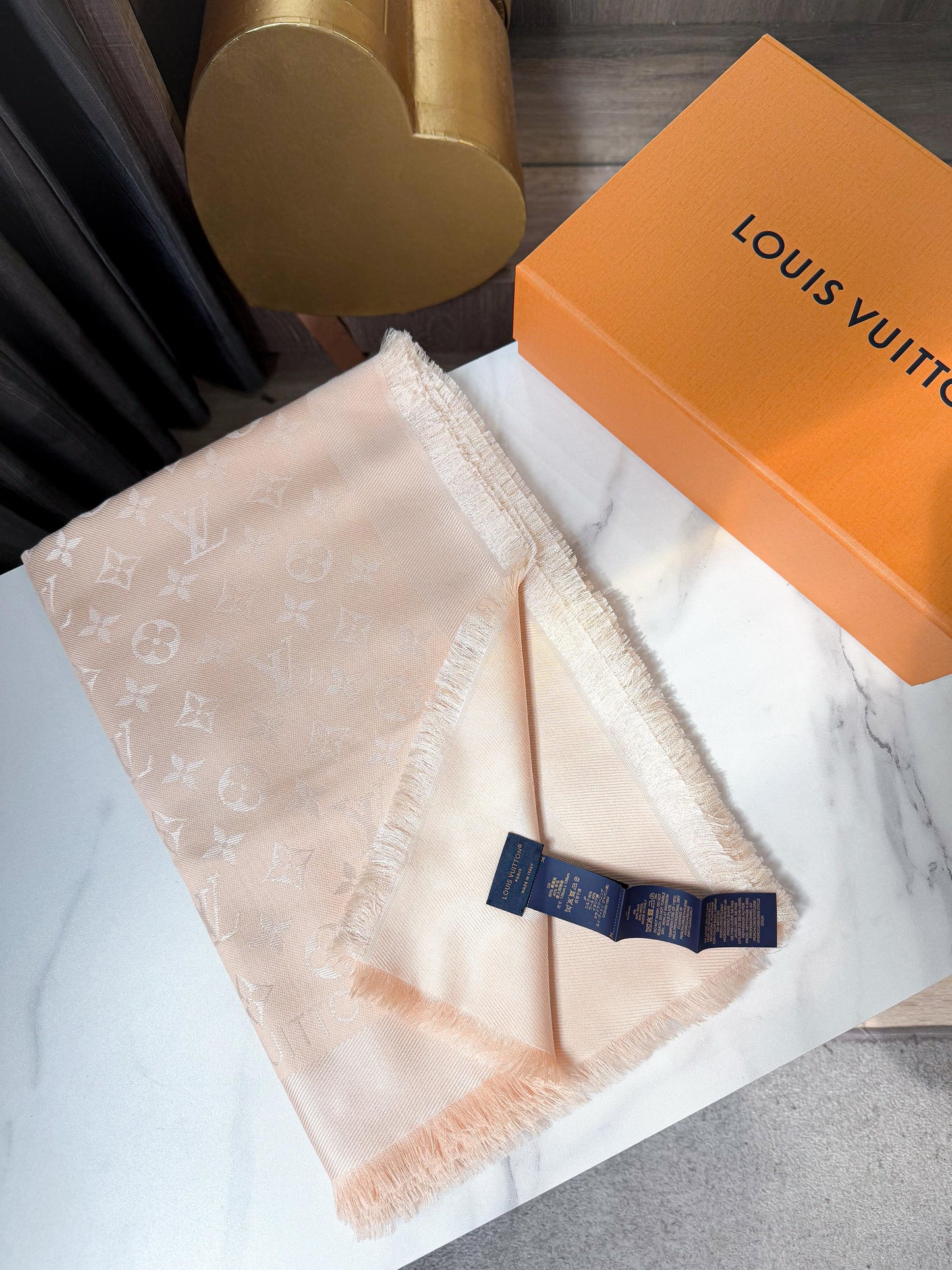 Khăn LV Cam Hồng New