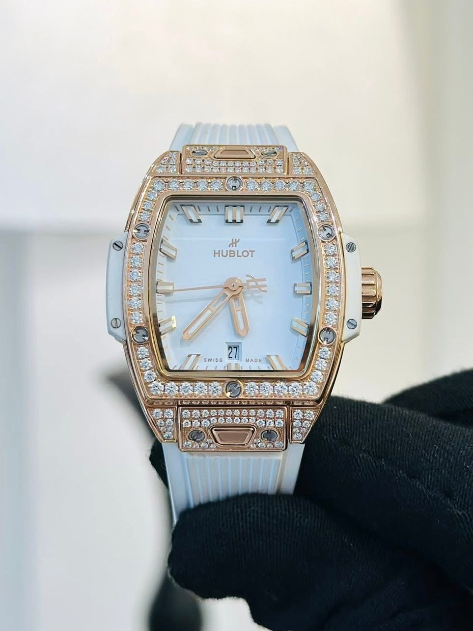 Đồng Hồ Hublot Spirit Of Bigbang King Gold White Pave 32mm