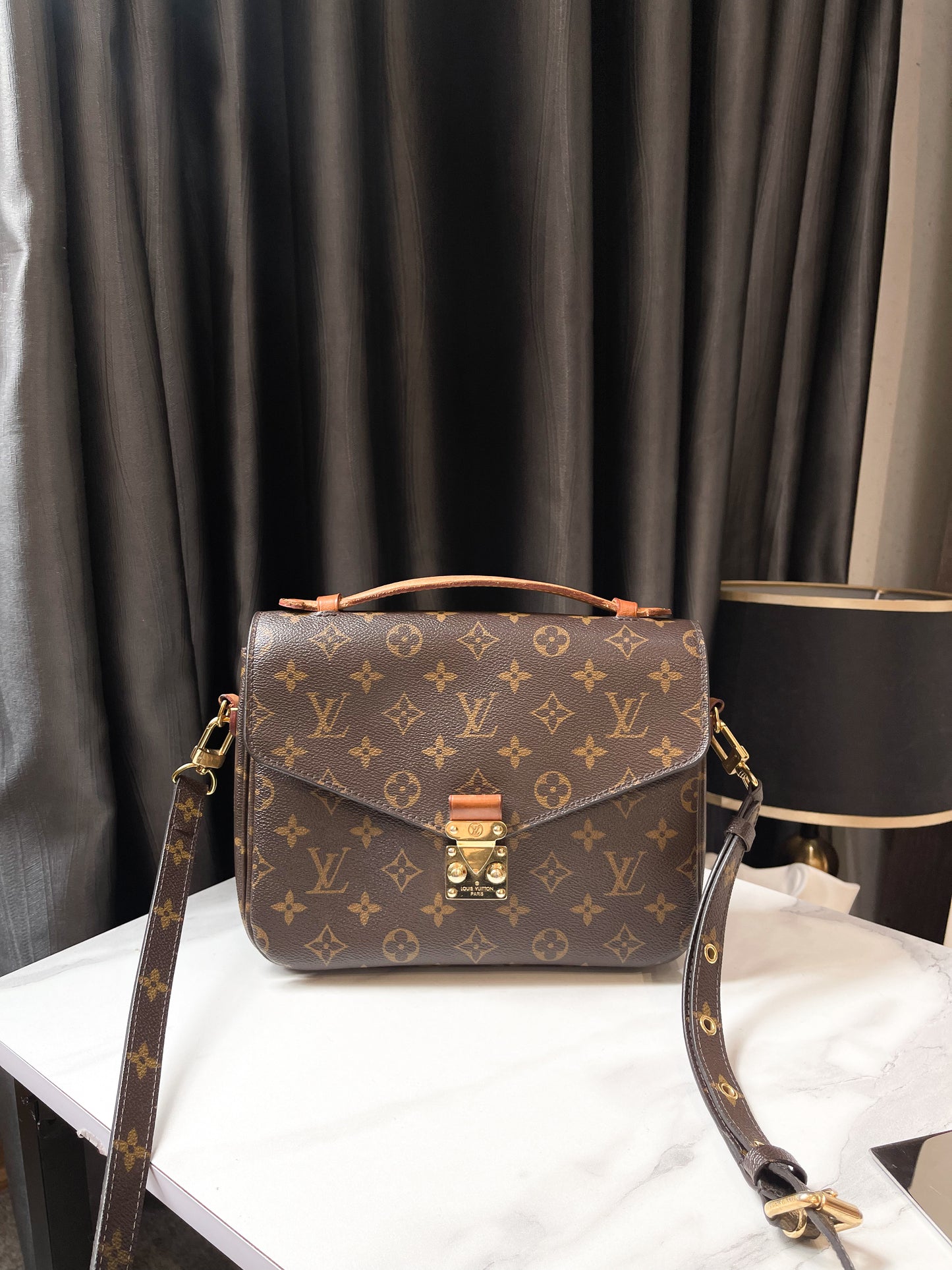 LV Metis Mono