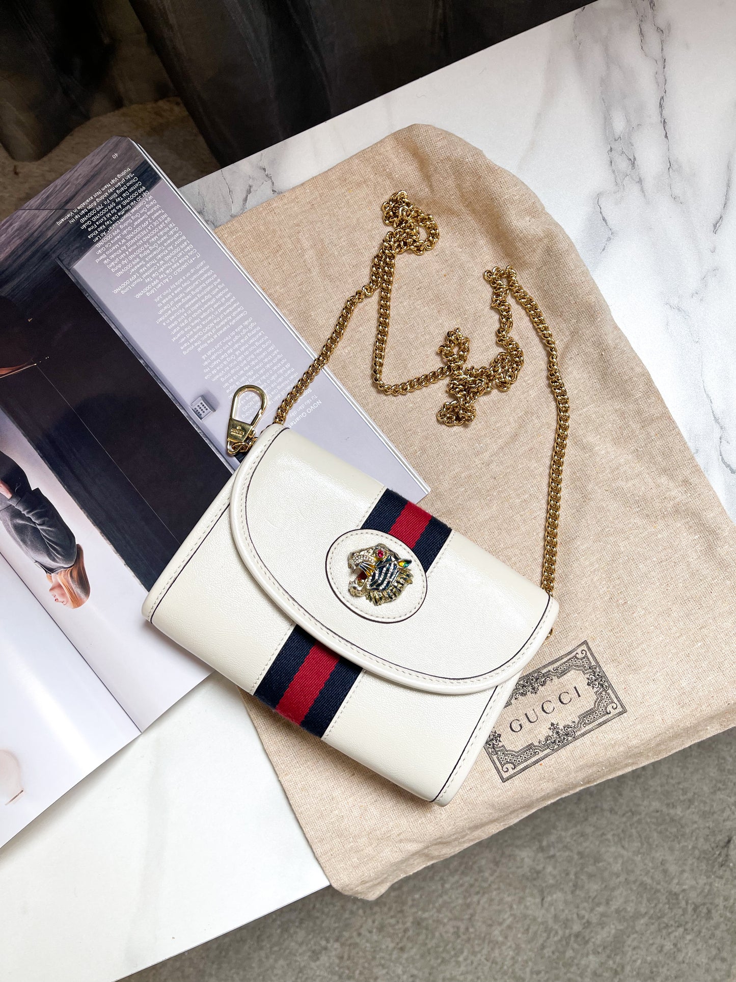 Gucci Crossbody Trắng