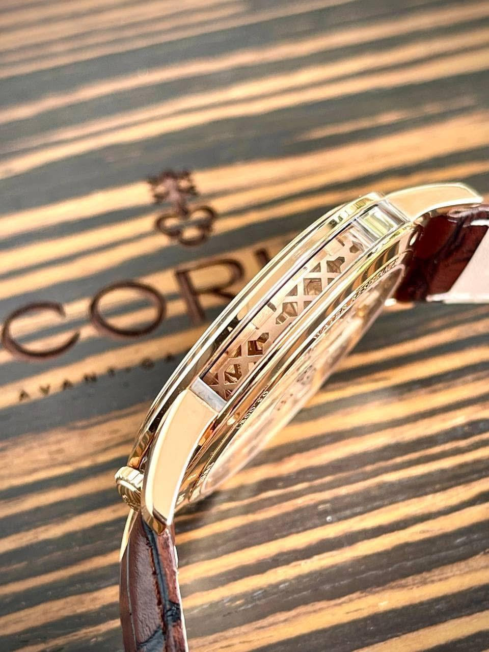 Đồng Hồ Corum Golden Bridge Round