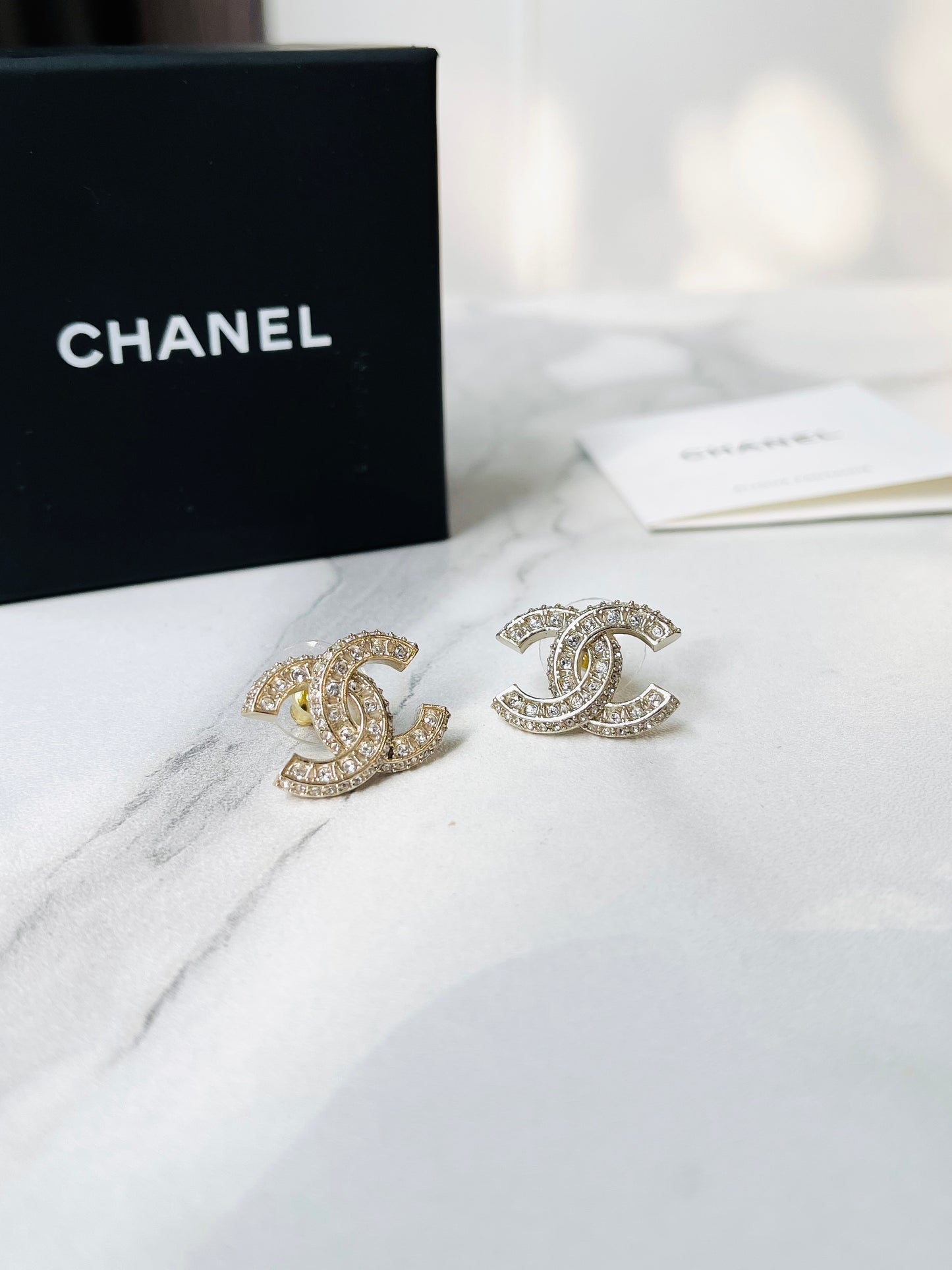 Khuyên Tai Chanel New