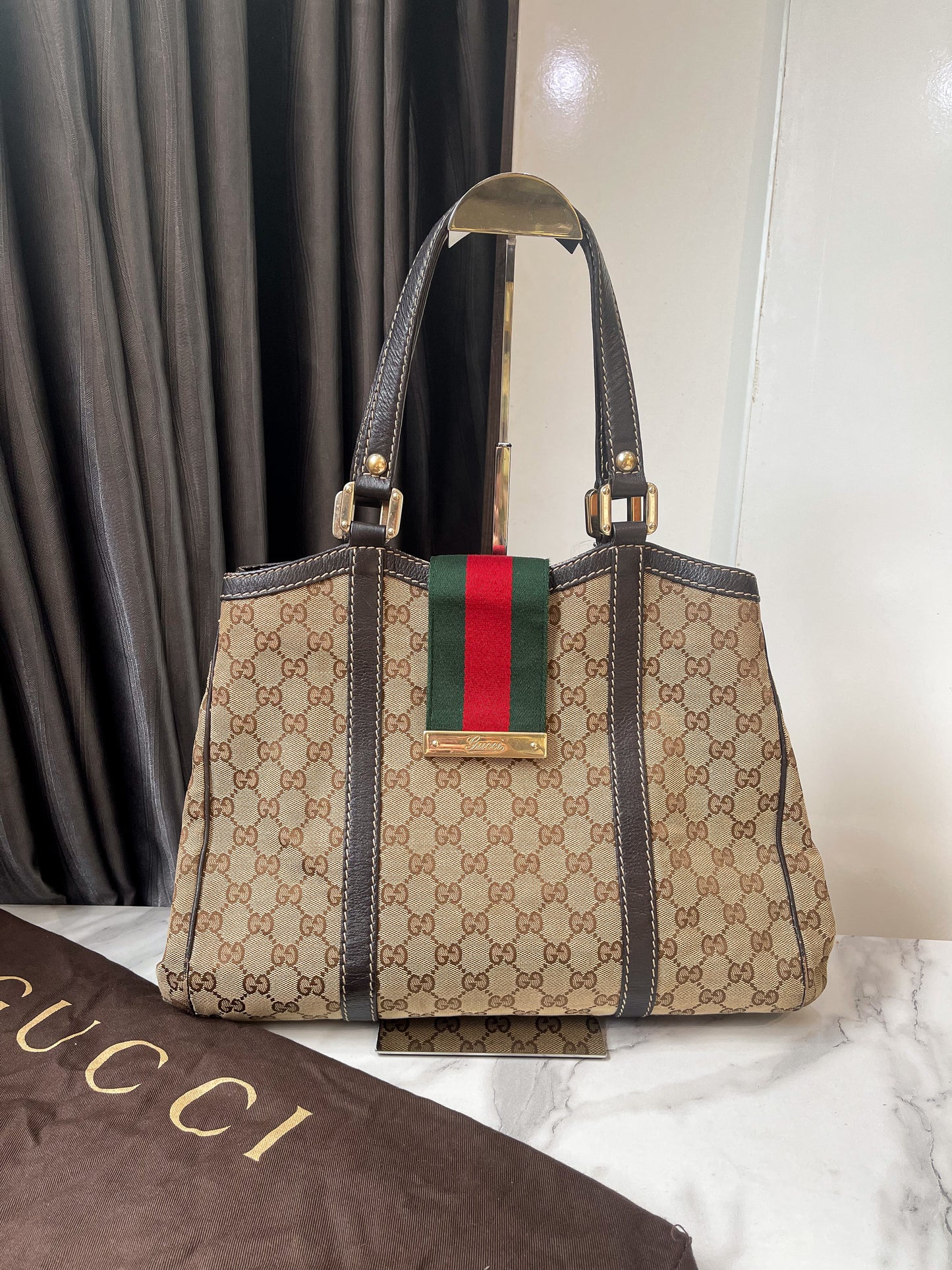 Gucci Bag Sọc Đỏ