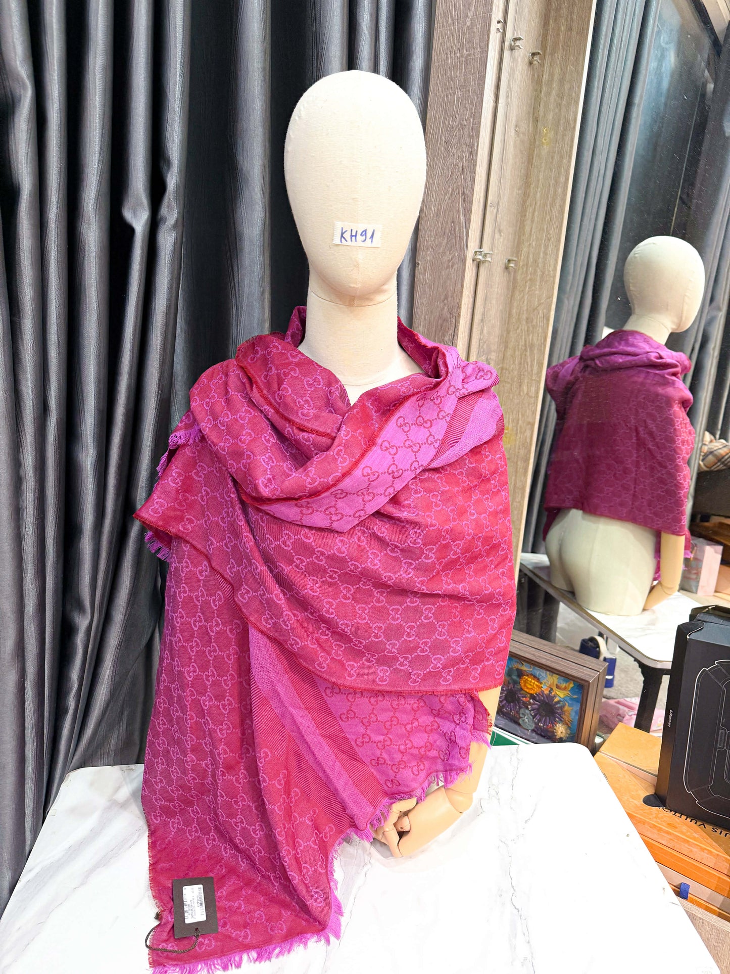 Khăn Gucci Hồng New KH91