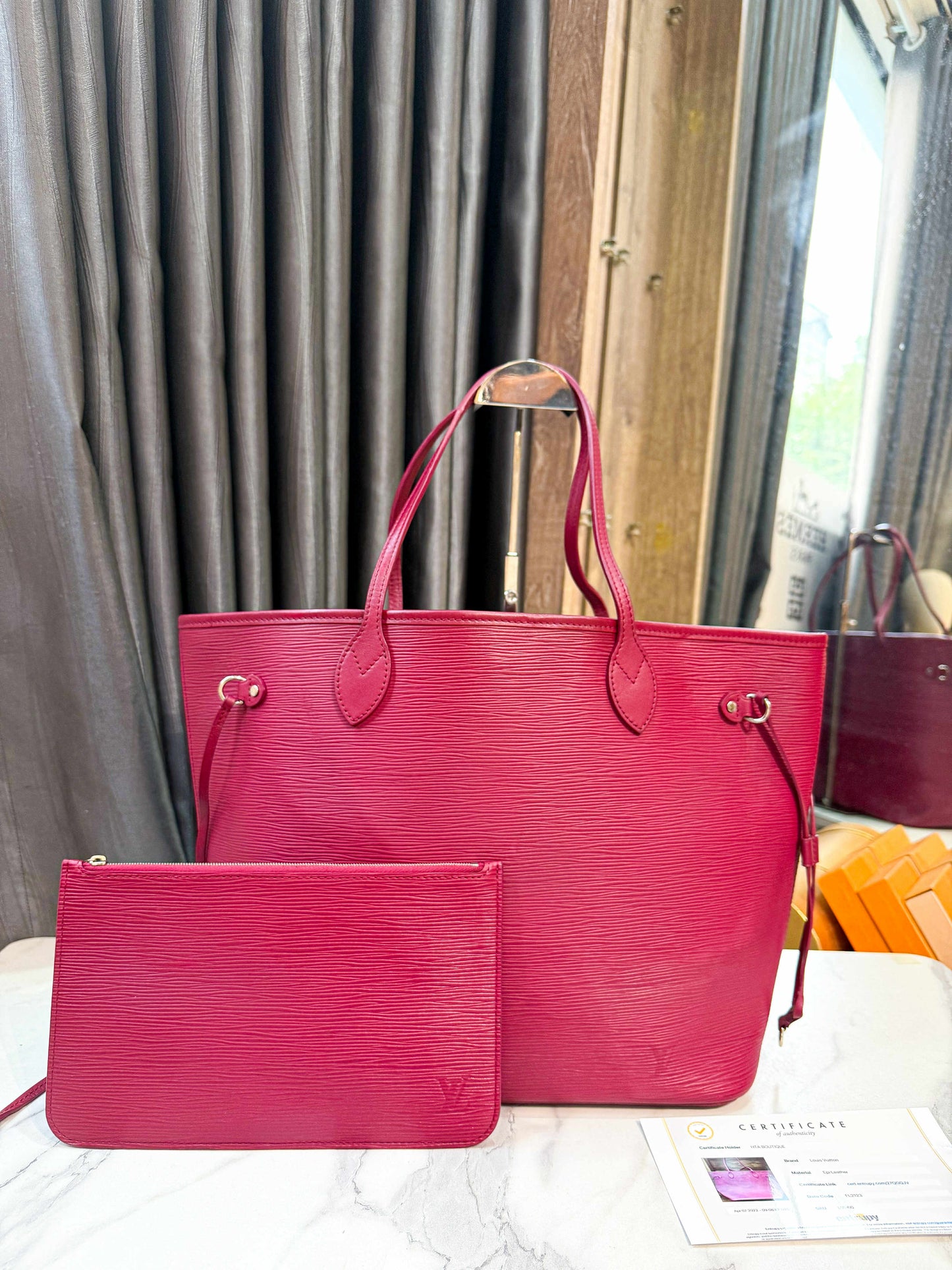 A LV NVF Epi Fuchsia MM