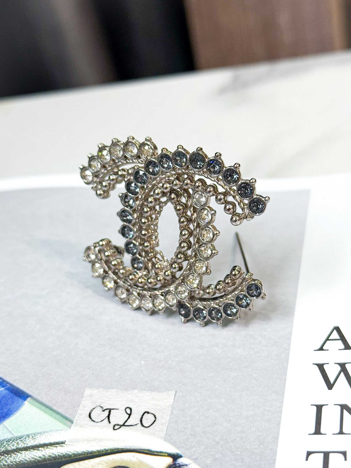 Cài Áo Chanel Used CT20