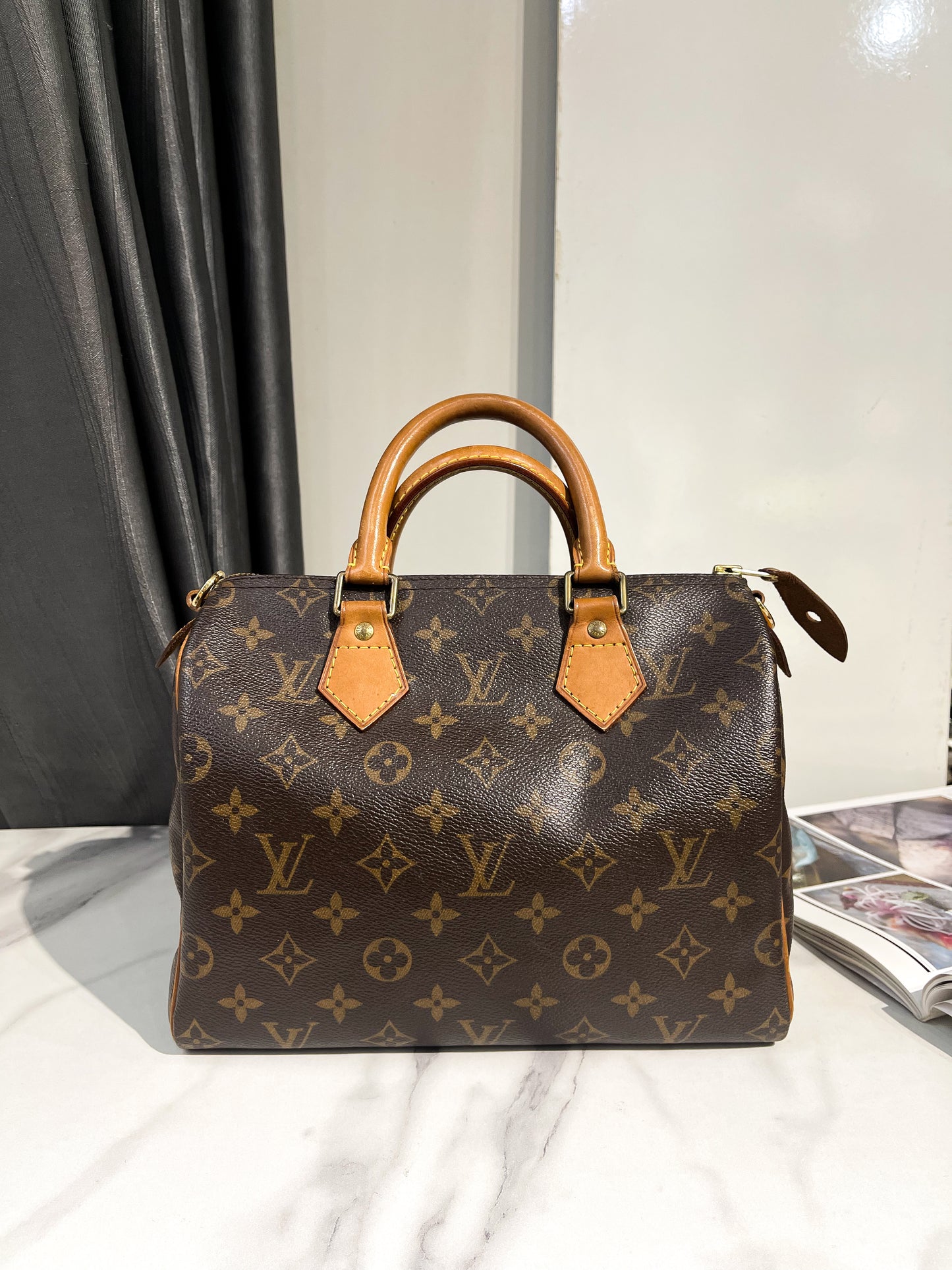 A LV Speedy 25