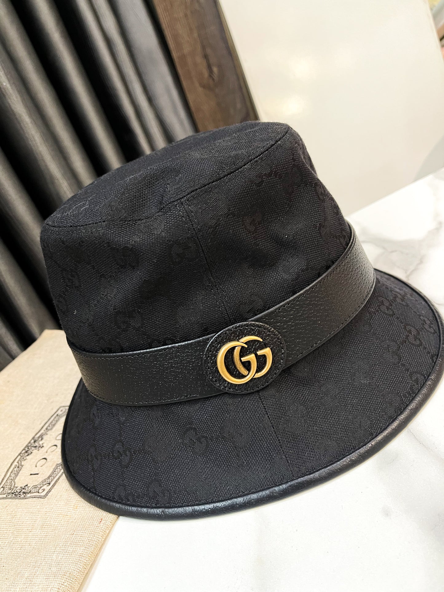 Mũ Gucci Size M