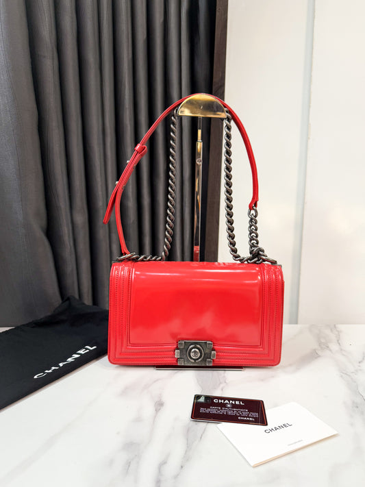 Chanel Boy Size M Đỏ