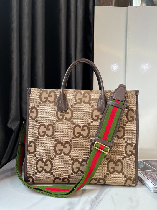 A Gucci Tote Jumbo