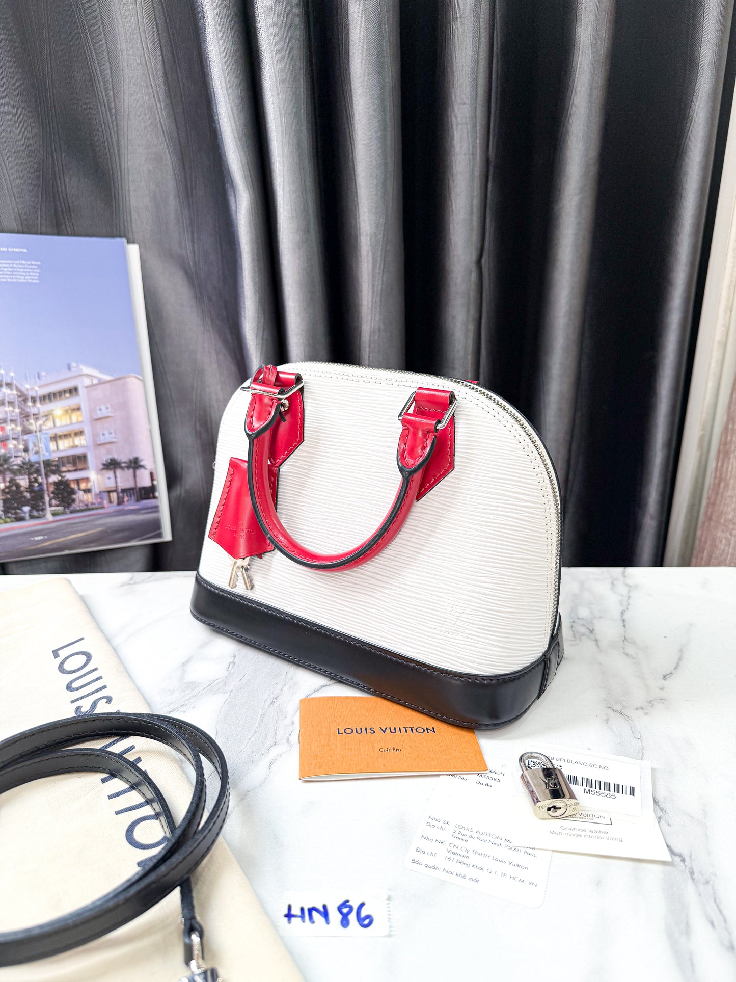 A A LV Alma BB Epi Tri Color HN86