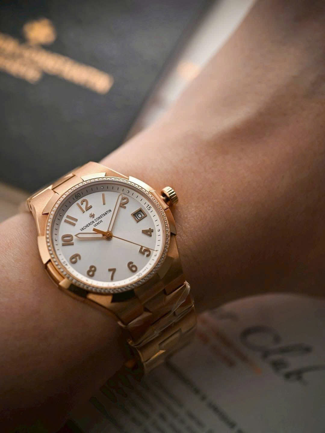 Đồng Hồ Vacheron Constatin Overseas 47560