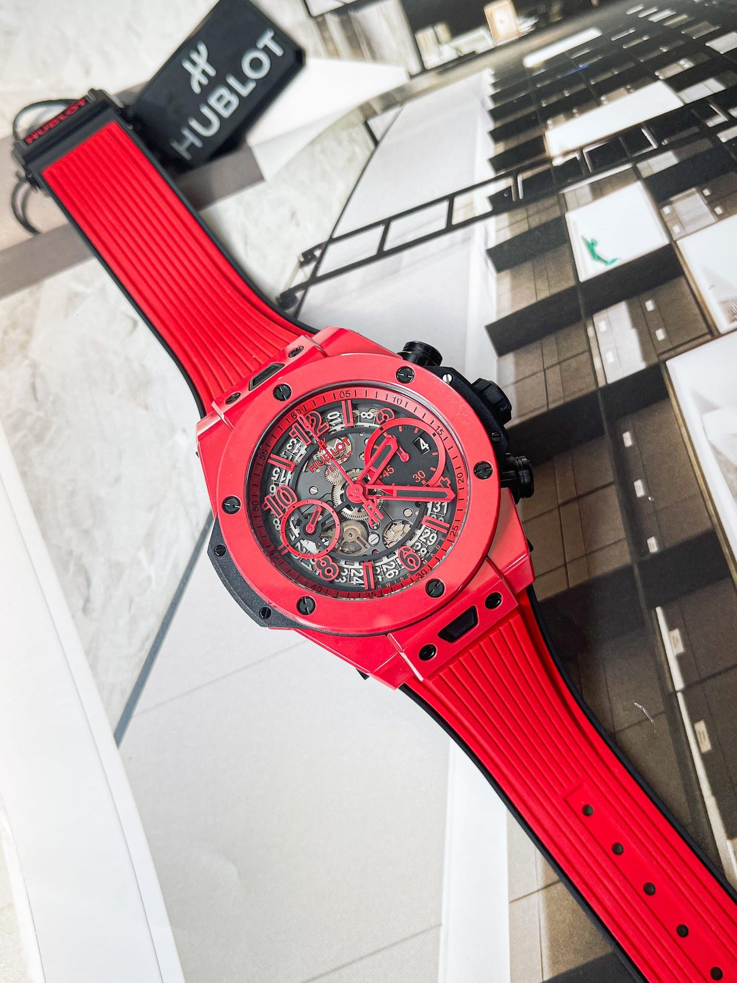 Đồng Hồ Hublot Bigbang Unico Ceramic Red Size 42mm Limited 250pcs