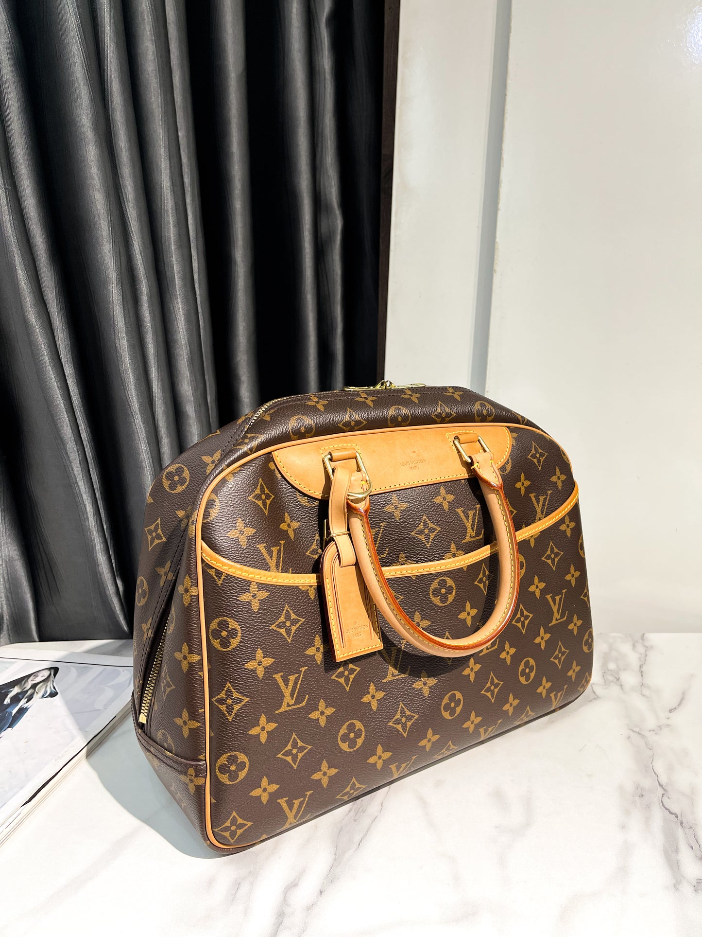 LV Deauville Mono