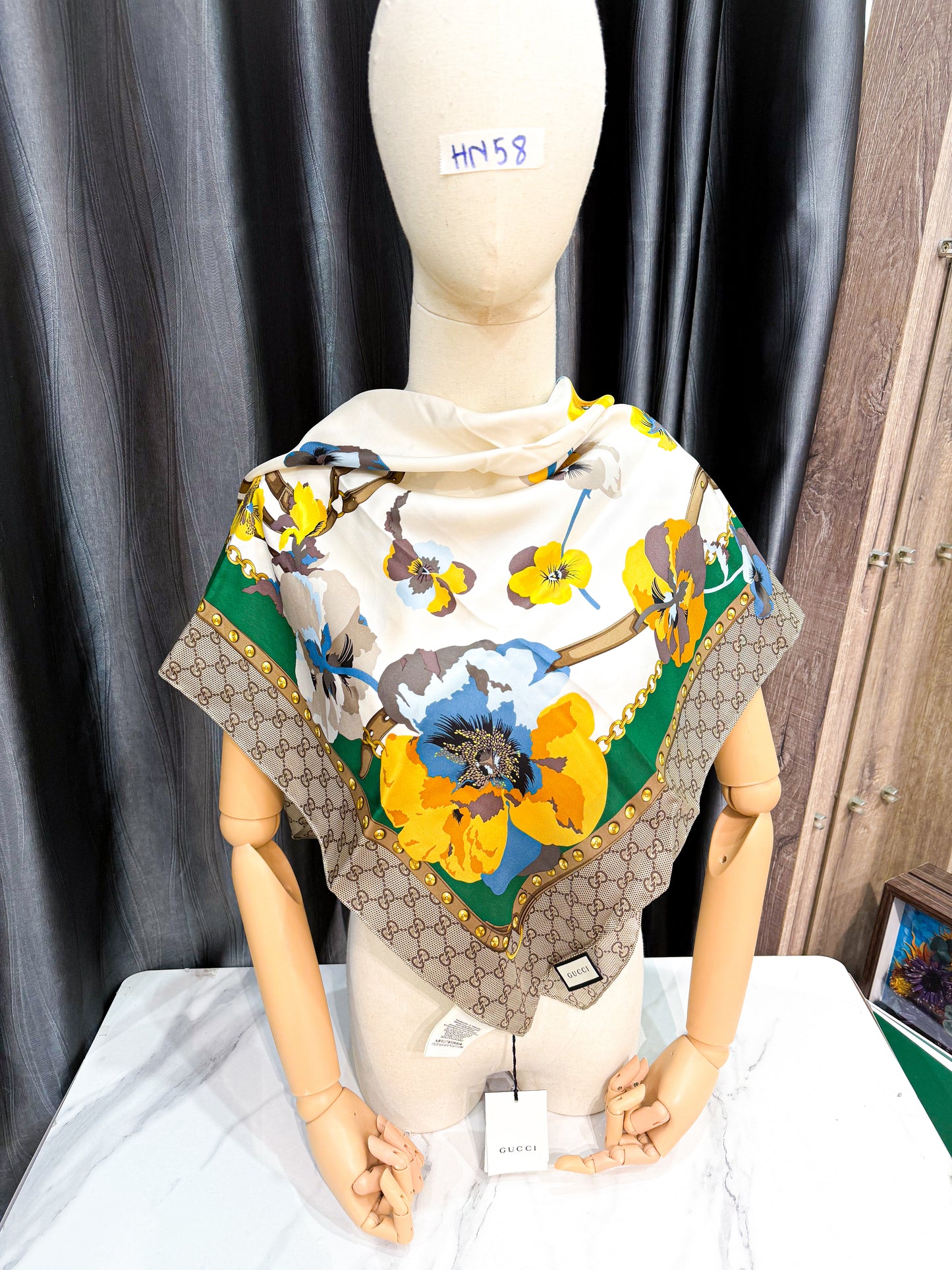 Khăn Gucci New Khổ 90x90 HN58 20/11