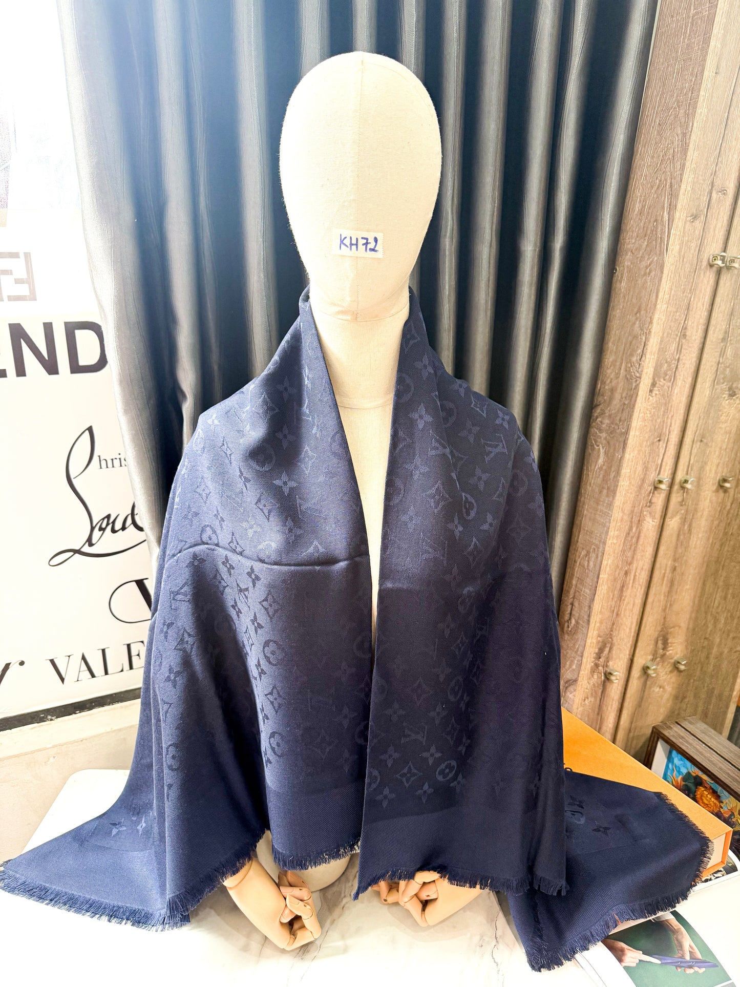 Khăn LV Xanh Than KH72 5/12