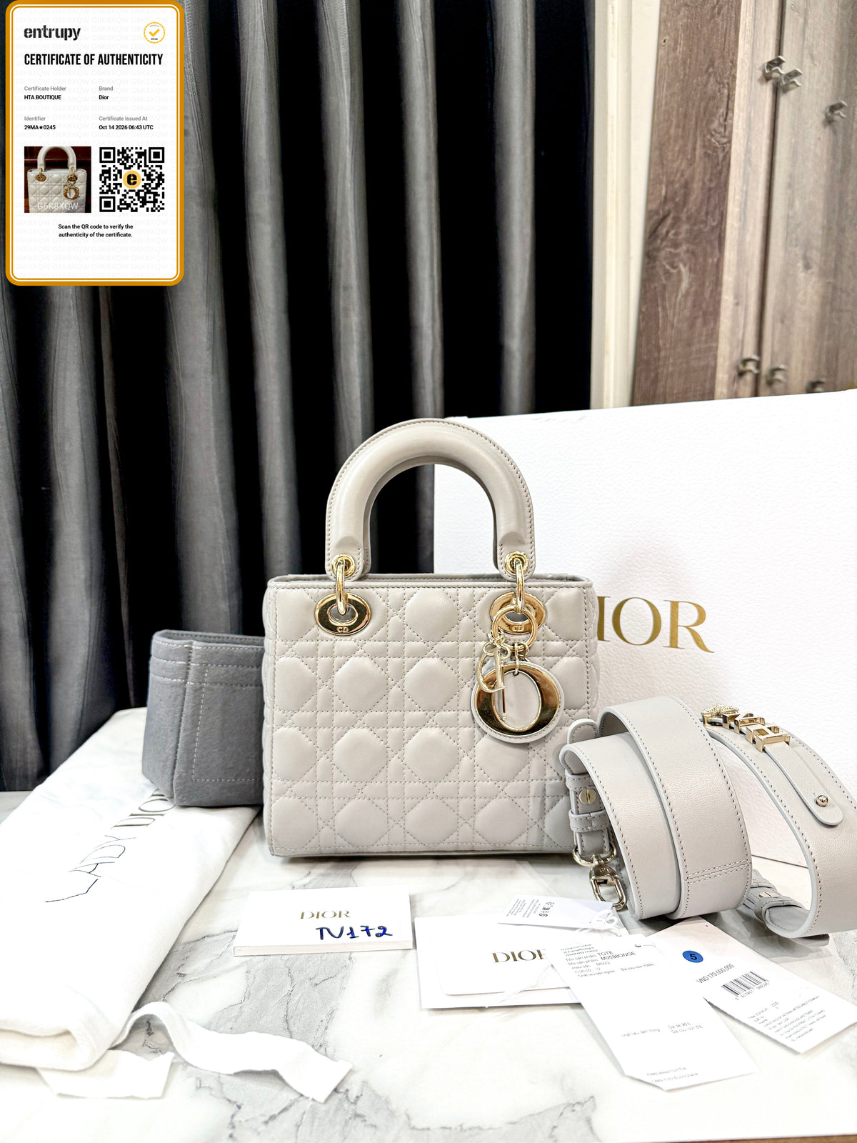 A A A Dior Lady Small TV172