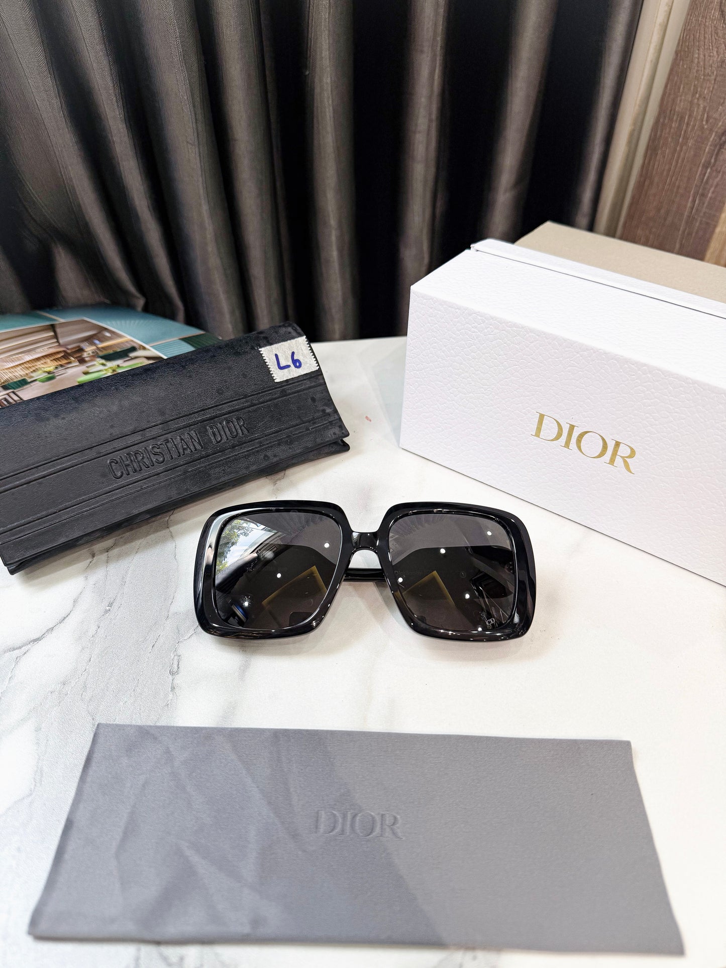 Kính Dior L6
