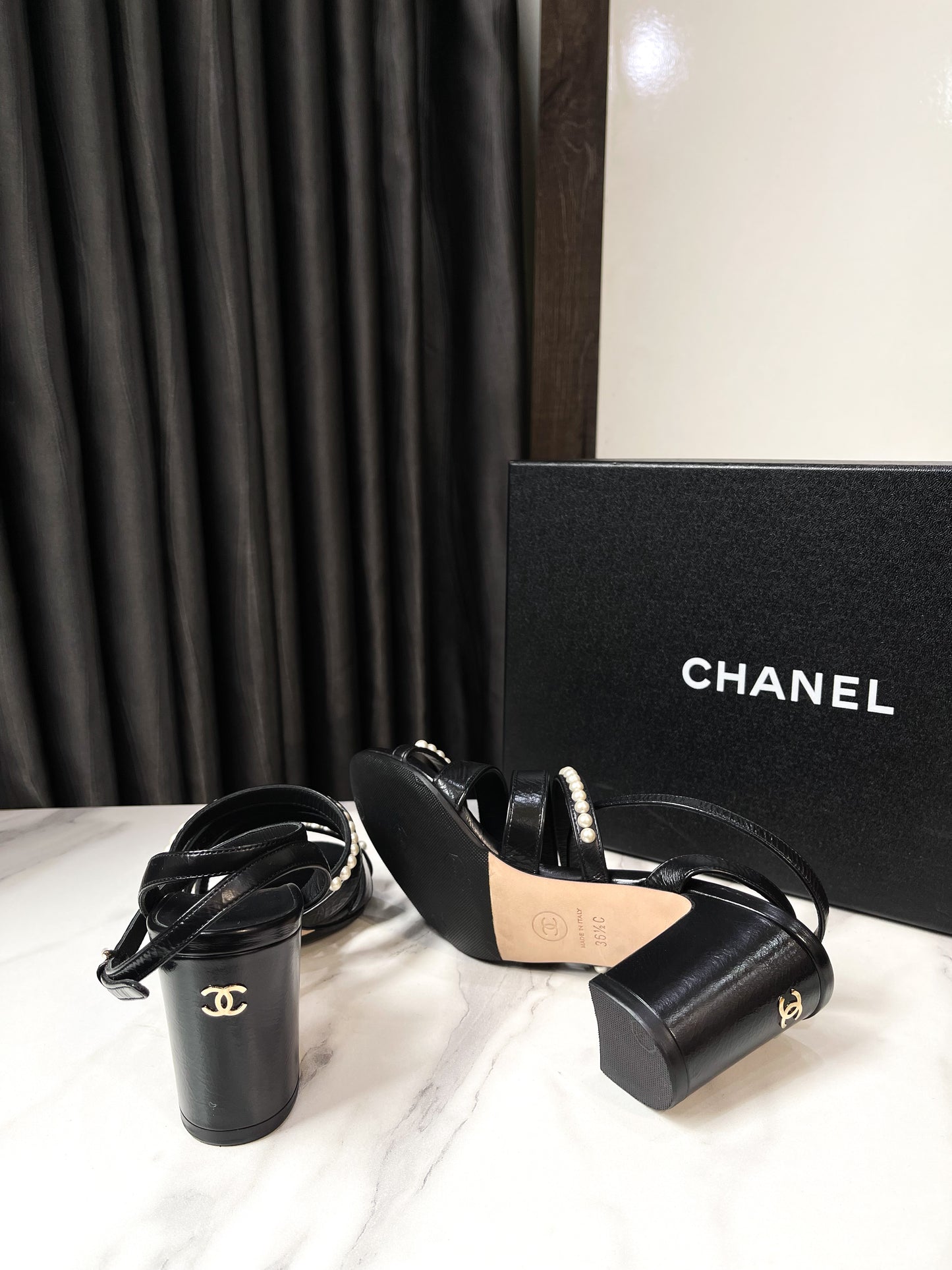 Sandal Chanel Size 36.5