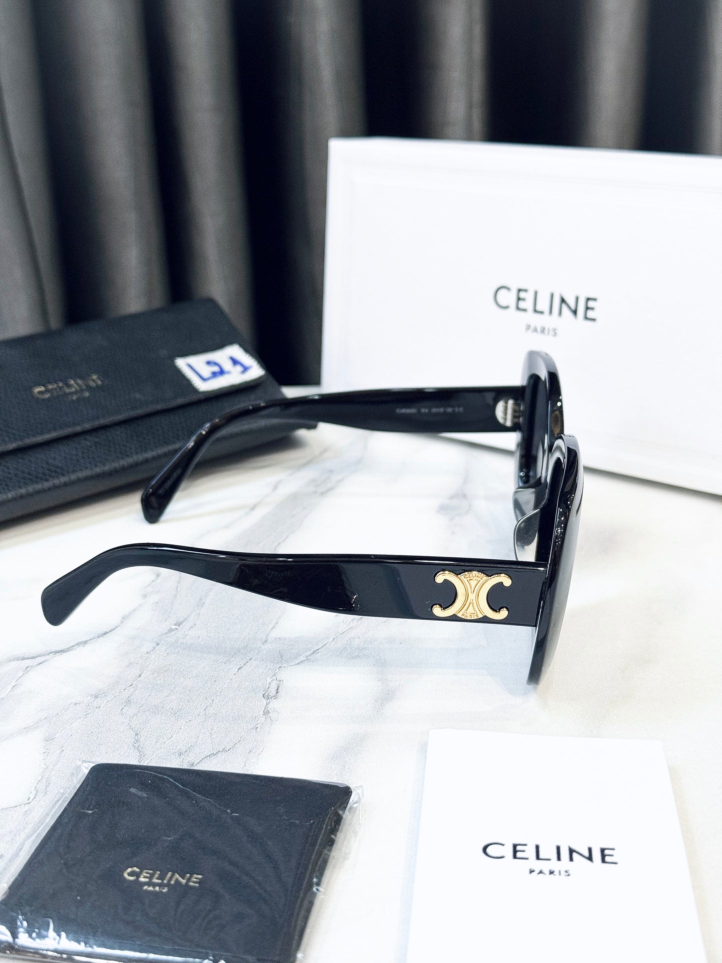 Kính Celine New Trưng Bày L21
