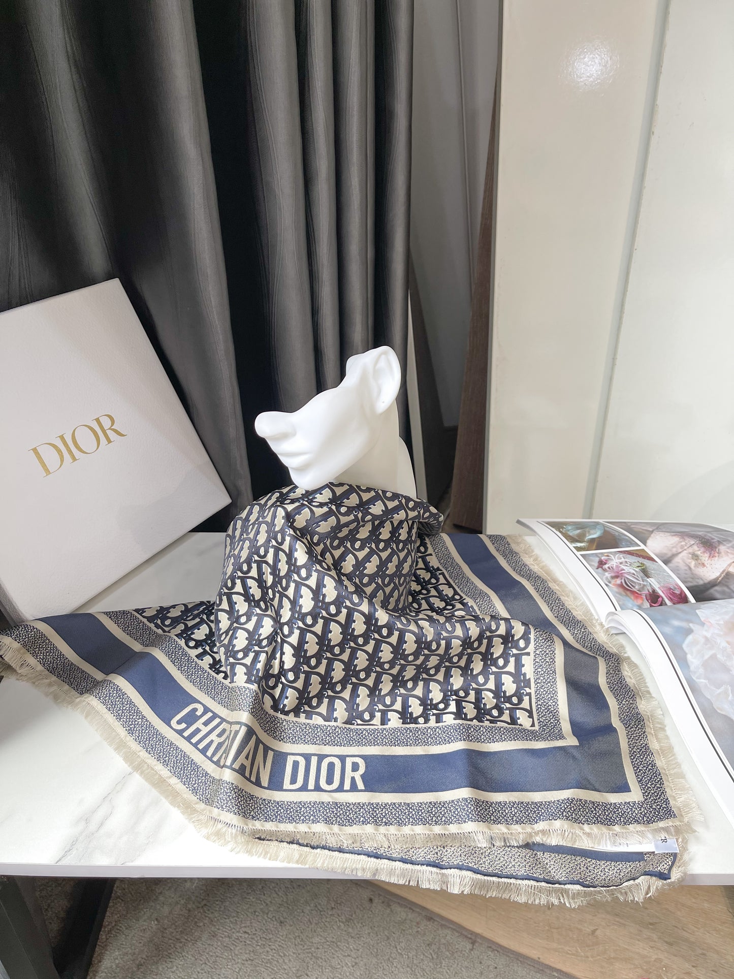 Khăn Lụa Dior Khổ 70x70