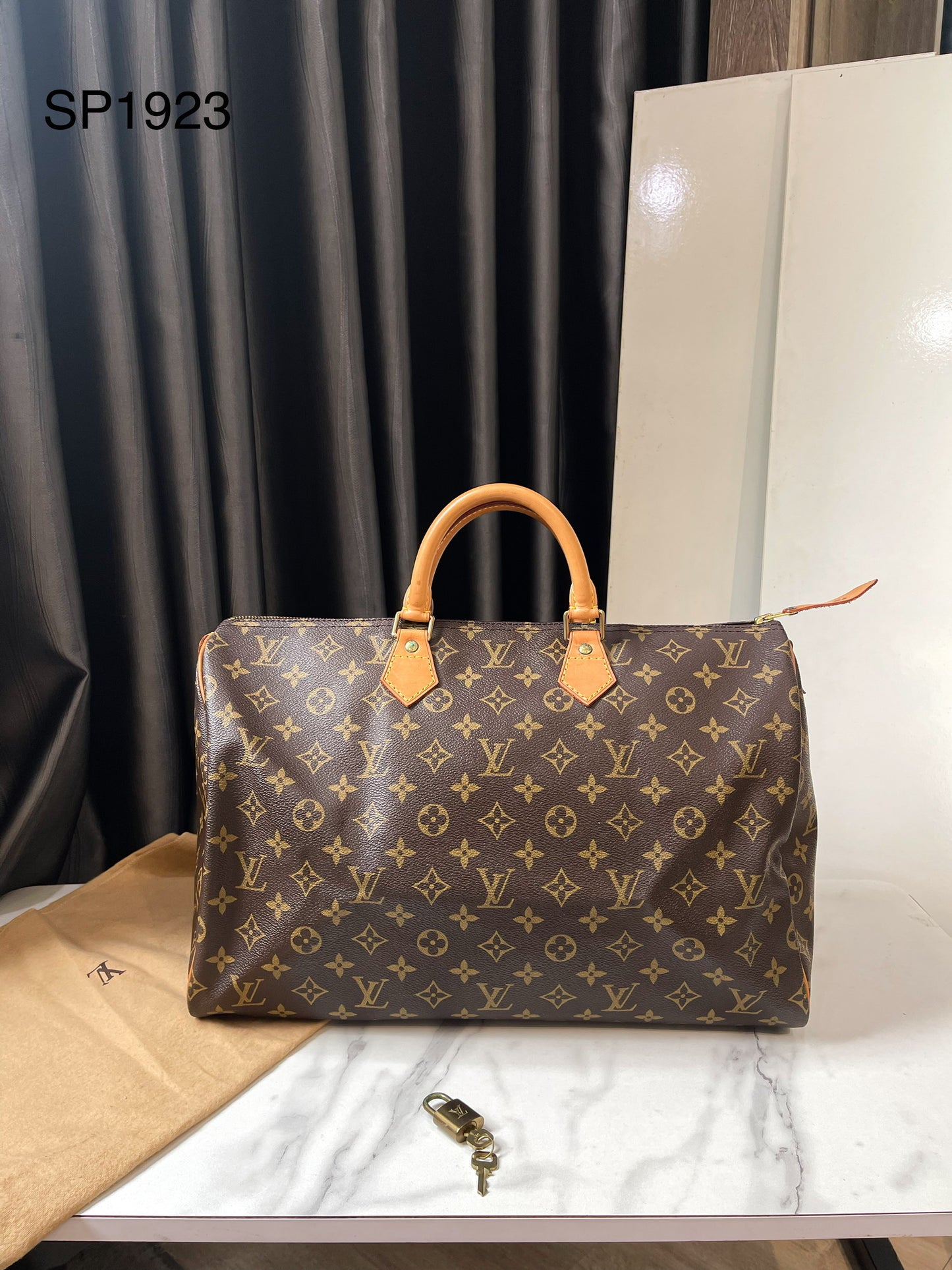 A LV Speedy 40