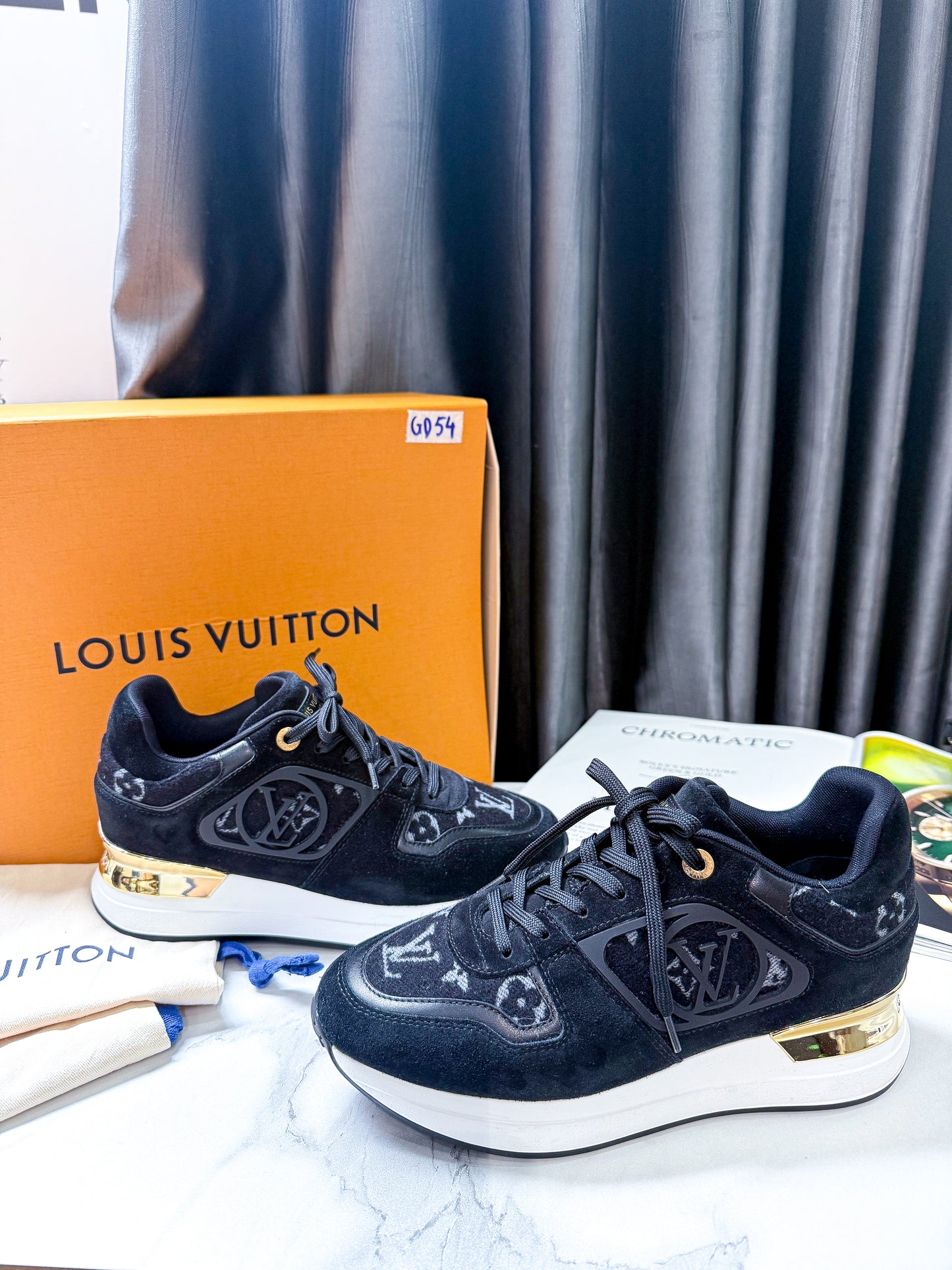 Giày LV Hot Size 38 GD54