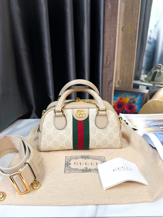 A Gucci Speedy Mini