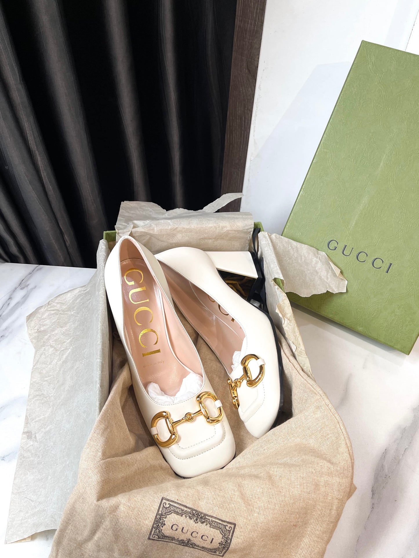 Giày Gucci Trắng Size 36 New