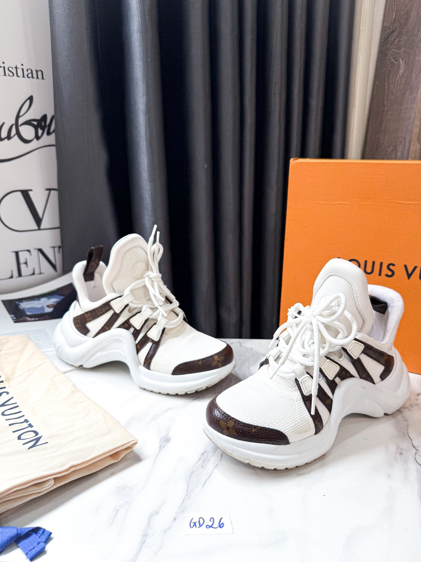Giày LV Trắng Phối Mono GD26