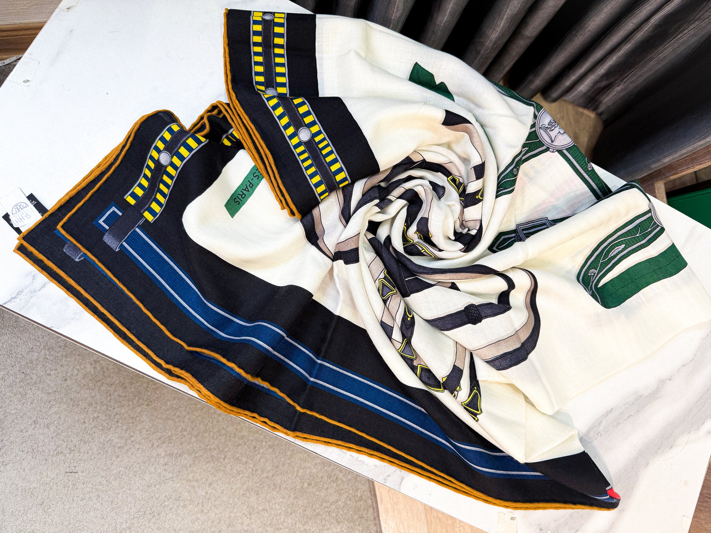 Khăn Cashmere Hermes New Khổ 140x140 HN13 25/10