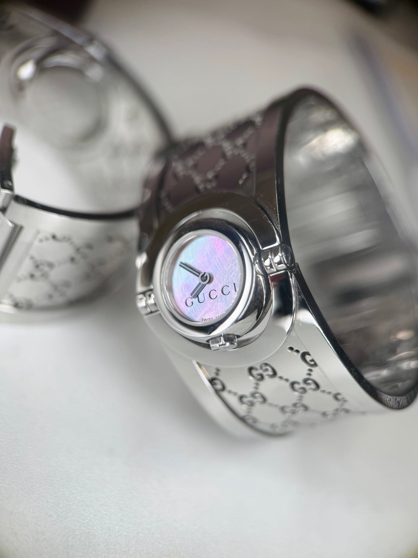 A A Đồng Hồ Gucci