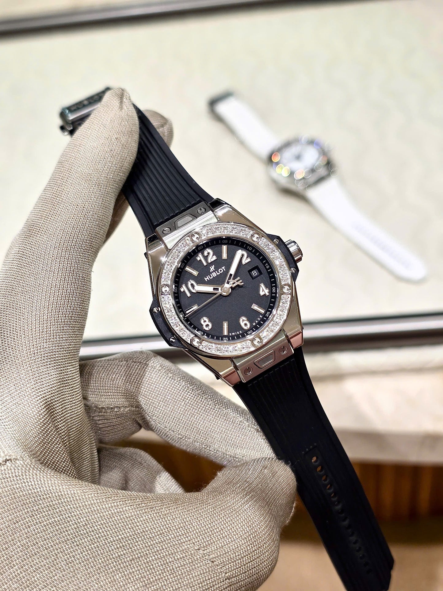 Đồng Hồ Hublot Big Bang One Click Black Diamonds 33mm