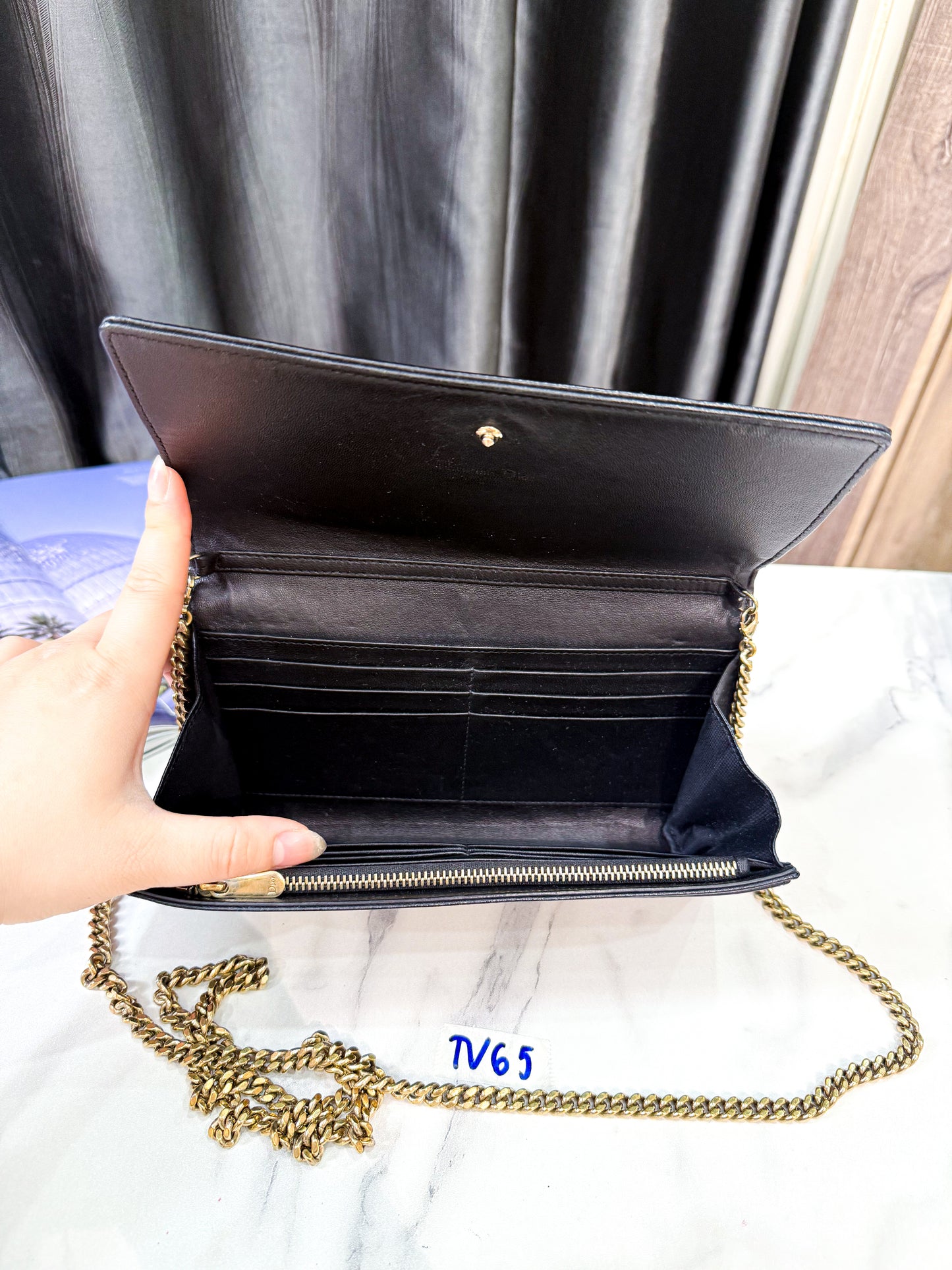 A A Dior Woc Đen TV65