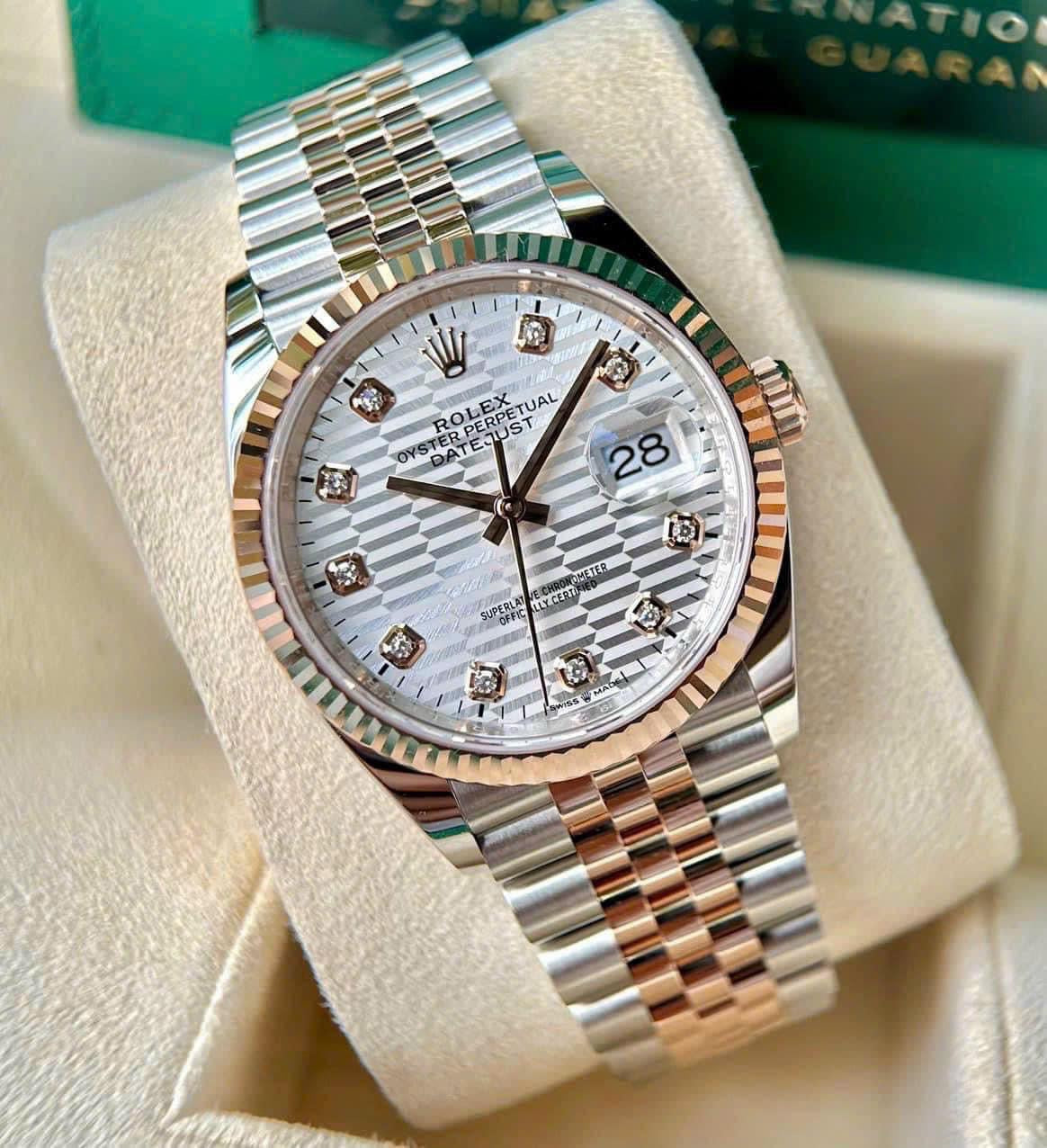 Đồng Hồ Rolex Datejust 126231 Mặt xếp gạch