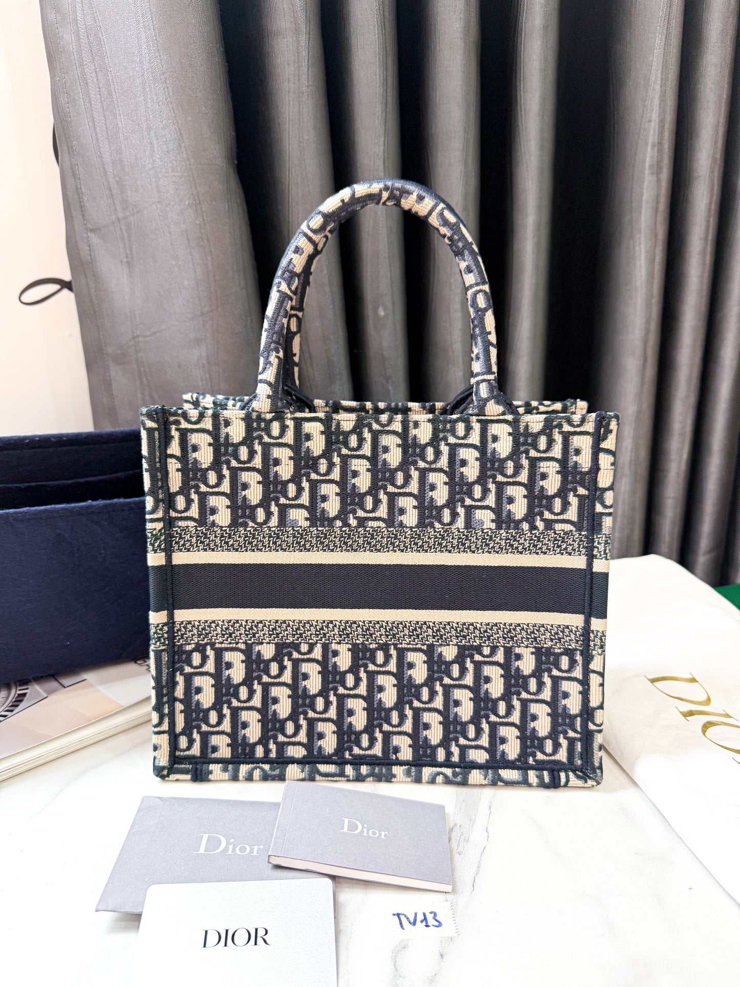 Dior Book Tote Size S