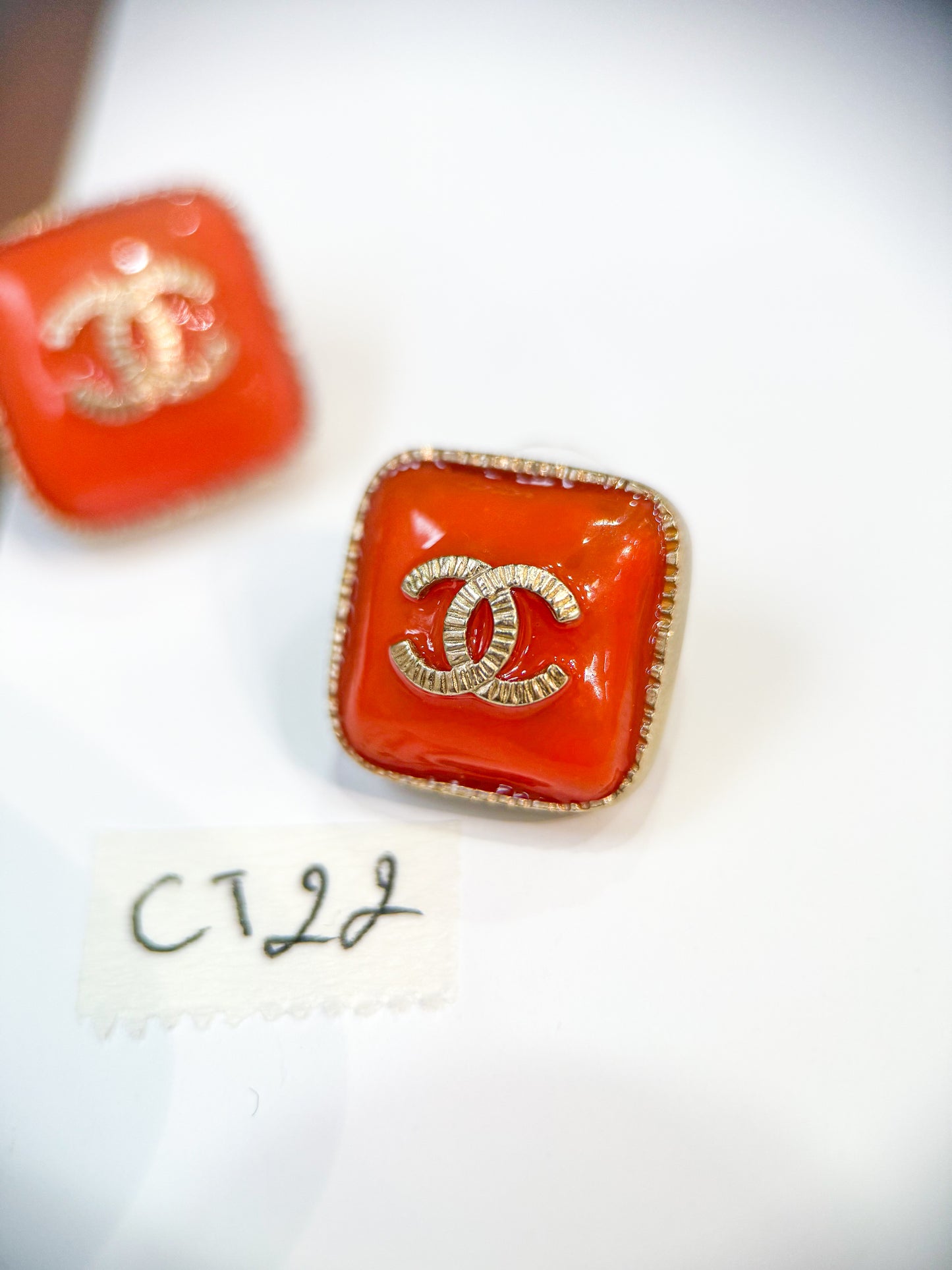 Khuyên Tai Chanel Cam CT22