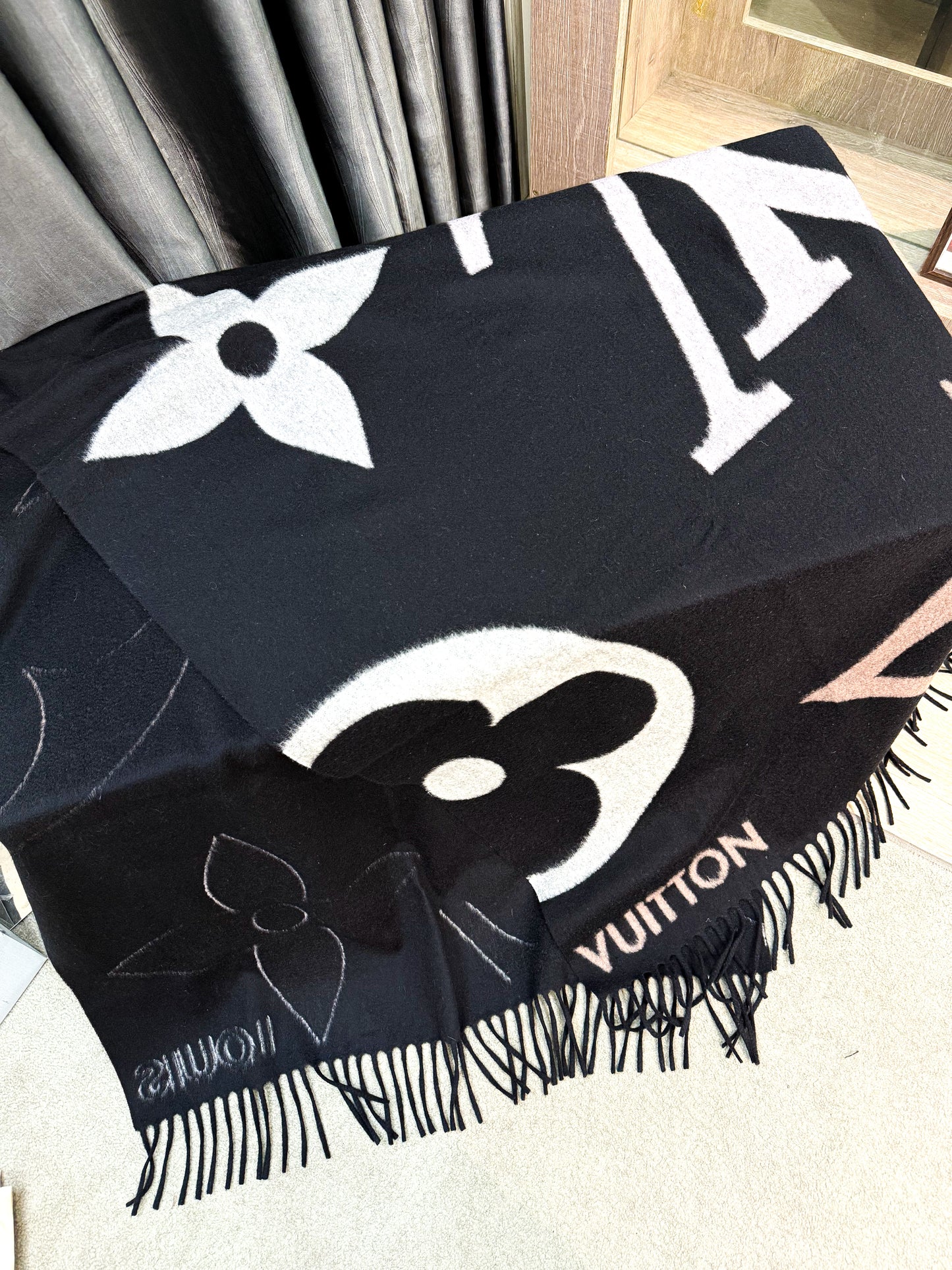 Khăn Choàng LV Cashmare KH158