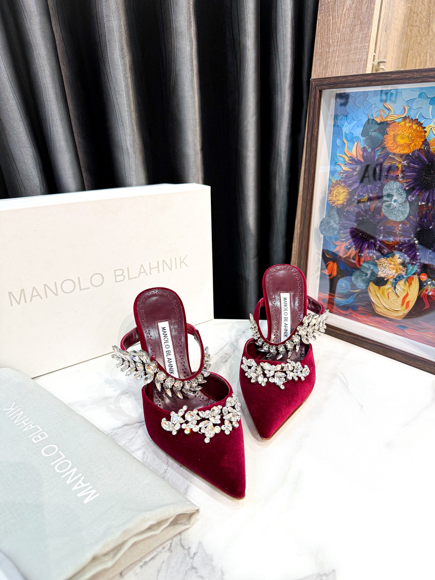 Guốc Monolo Đính Đá Đỏ Mận Size 36