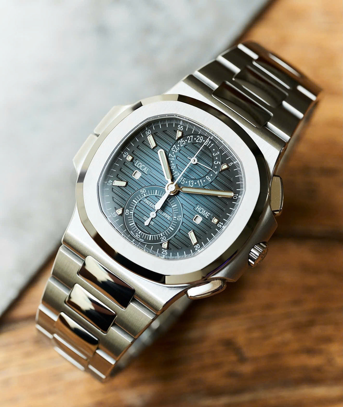 Đồng Hồ Patek Philippe Nautilus 5990/1A Travel Time Flyback Chronograph