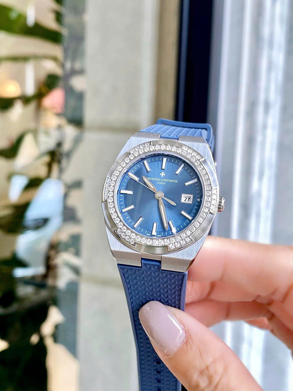 Vacheron Constantin Overseas Small Model Ref. 1205V/100A-B590