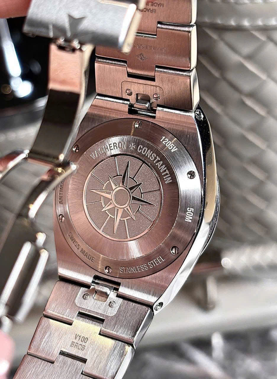 Vacheron Constantin Overseas Small Model Ref. 1205V/100A-B590